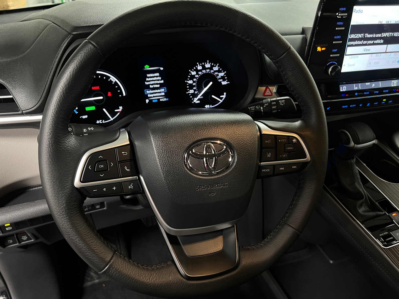 Thumbnail: 2024 Toyota Sienna - 4