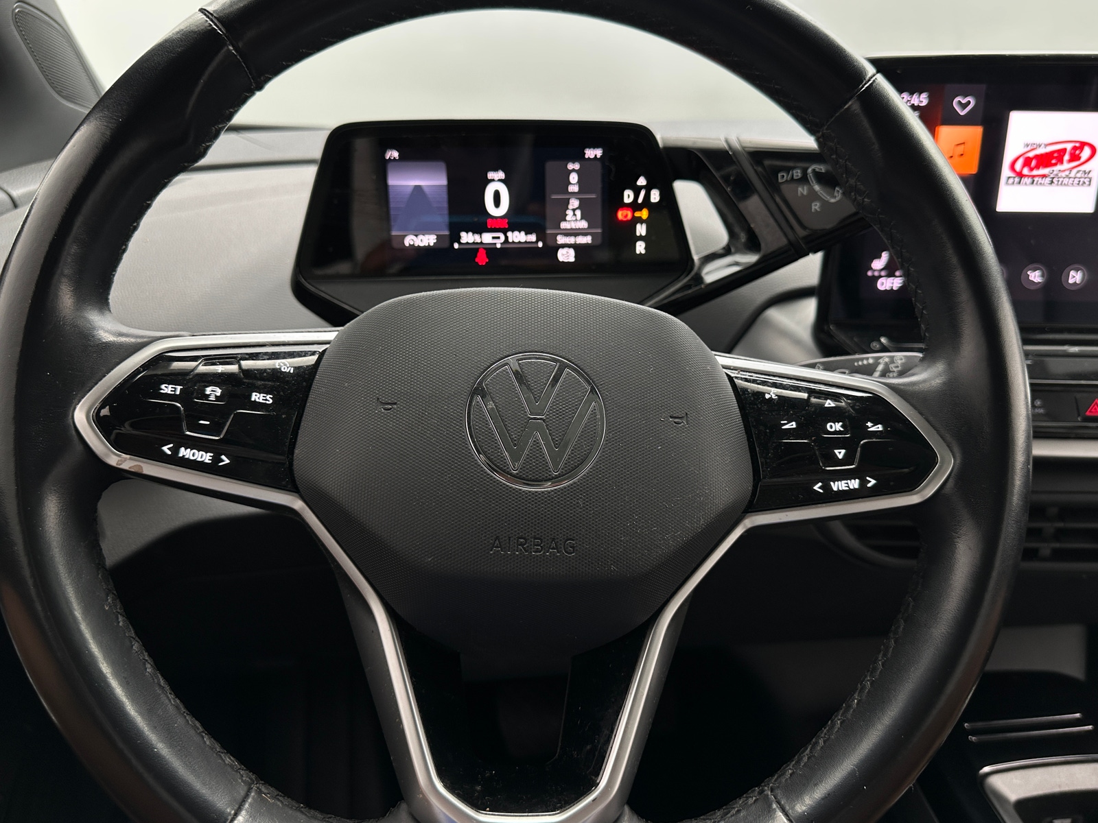 Thumbnail: 2021 Volkswagen ID.4 - 4