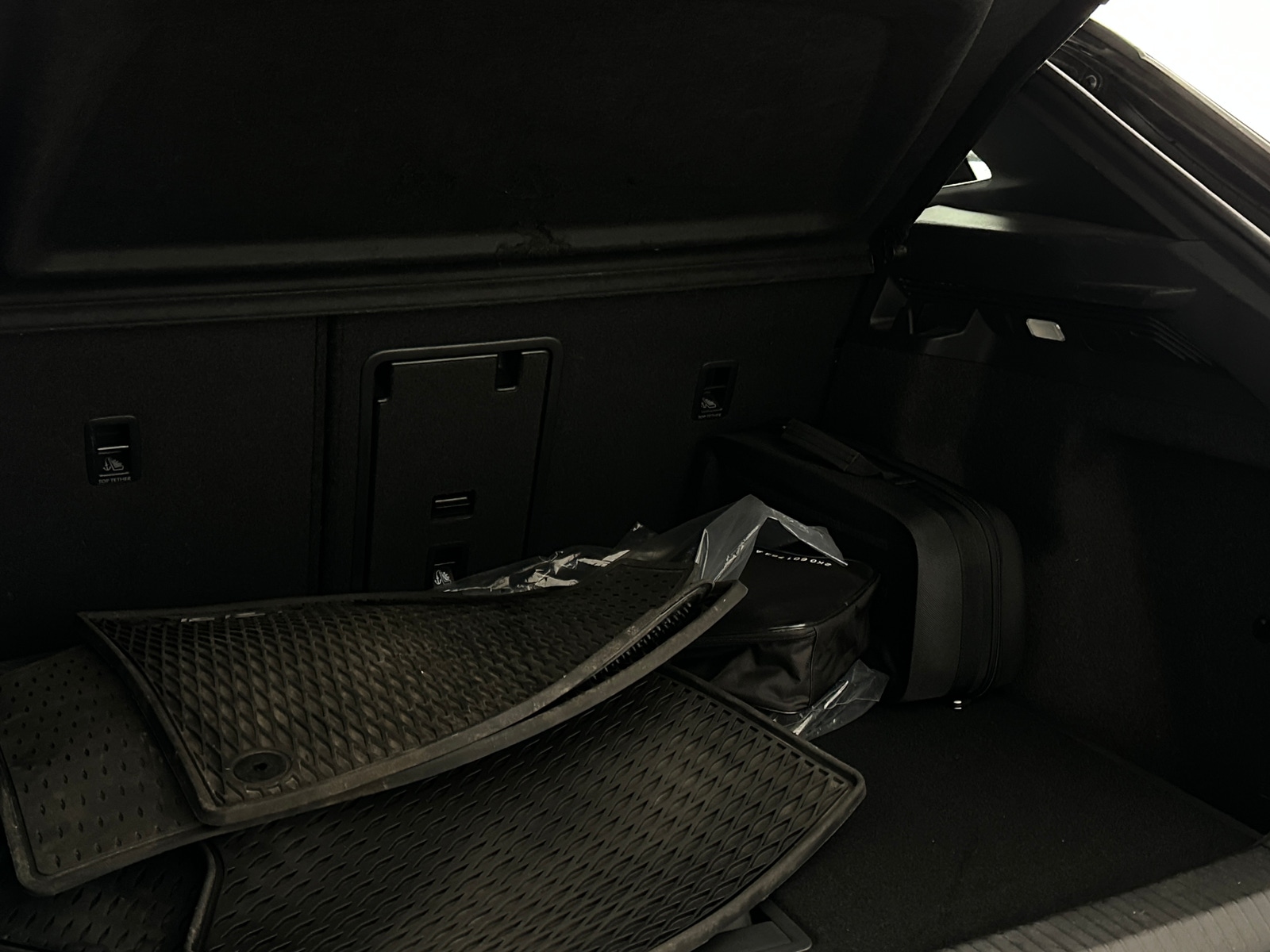 Thumbnail: 2021 Volkswagen ID.4 - 6
