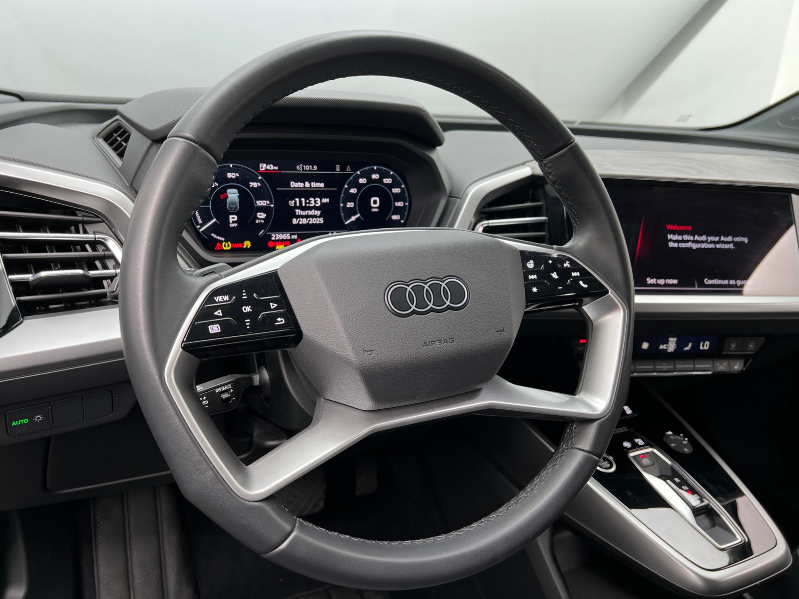 Thumbnail: 2023 Audi Q4 e-tron - 4