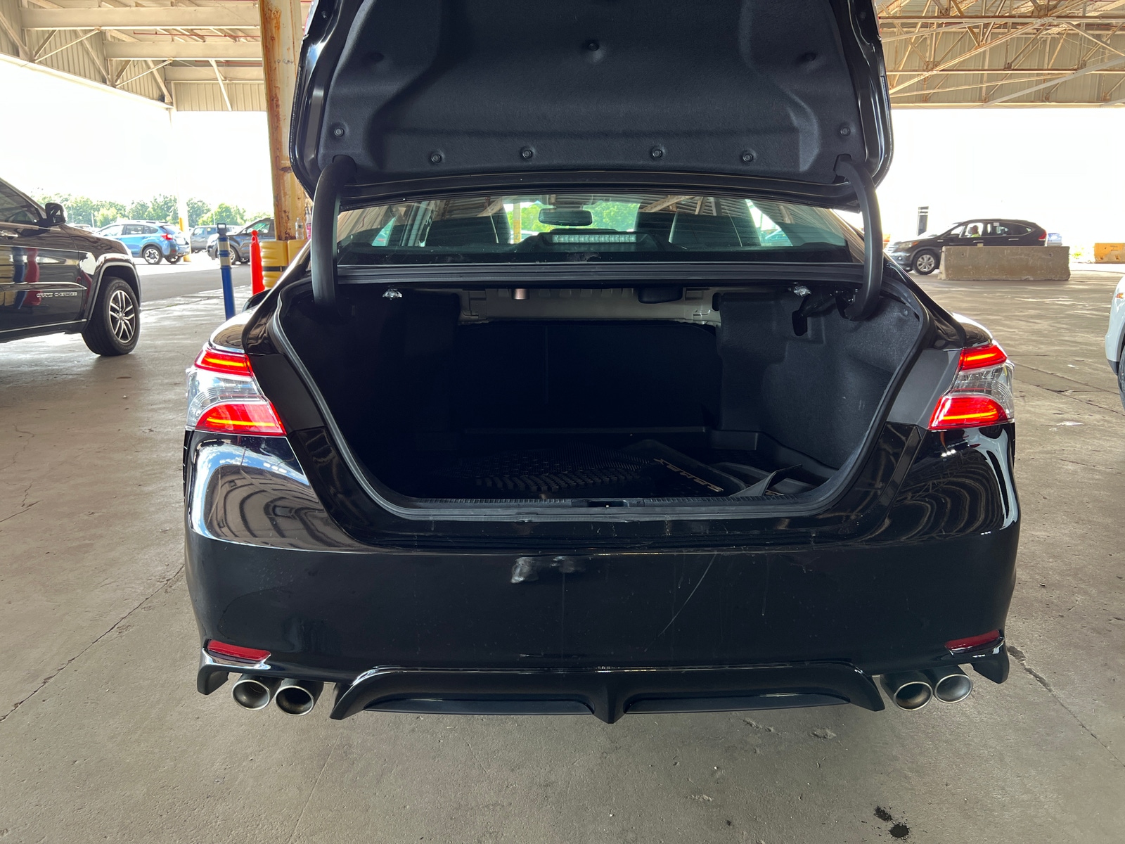 Thumbnail: 2020 Toyota Camry - 6