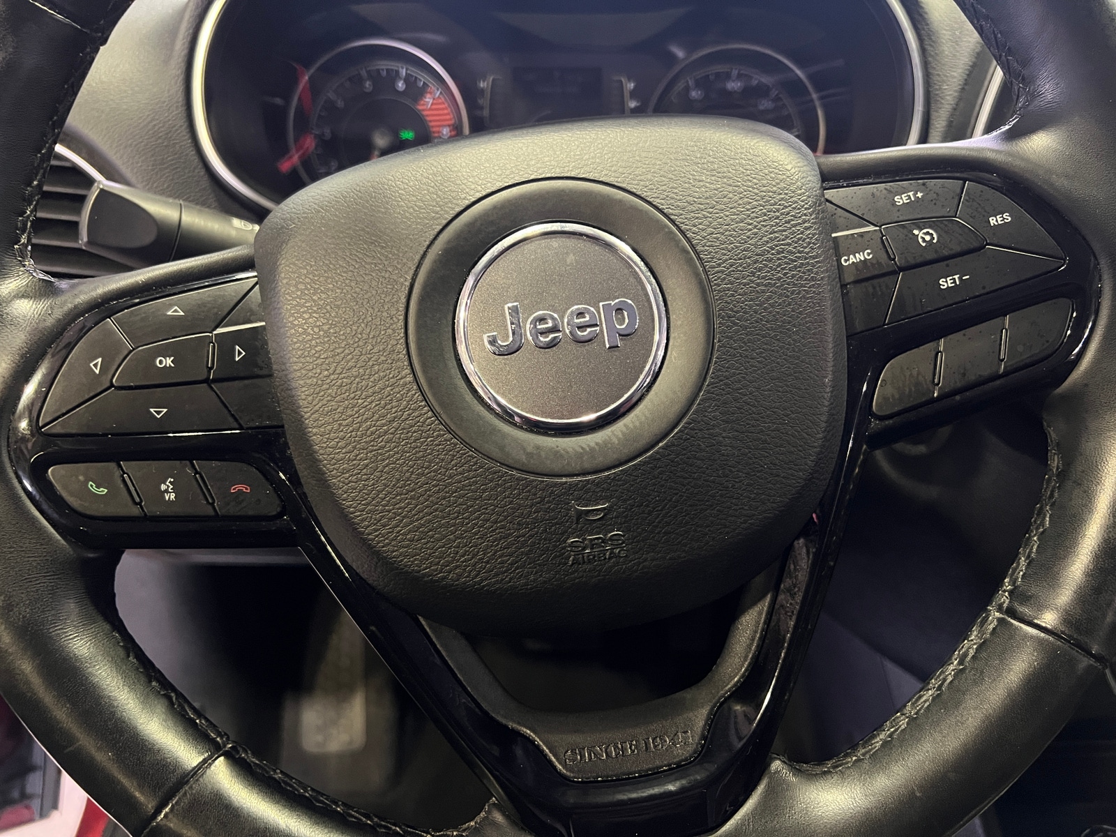 Thumbnail: 2020 Jeep Cherokee - 5