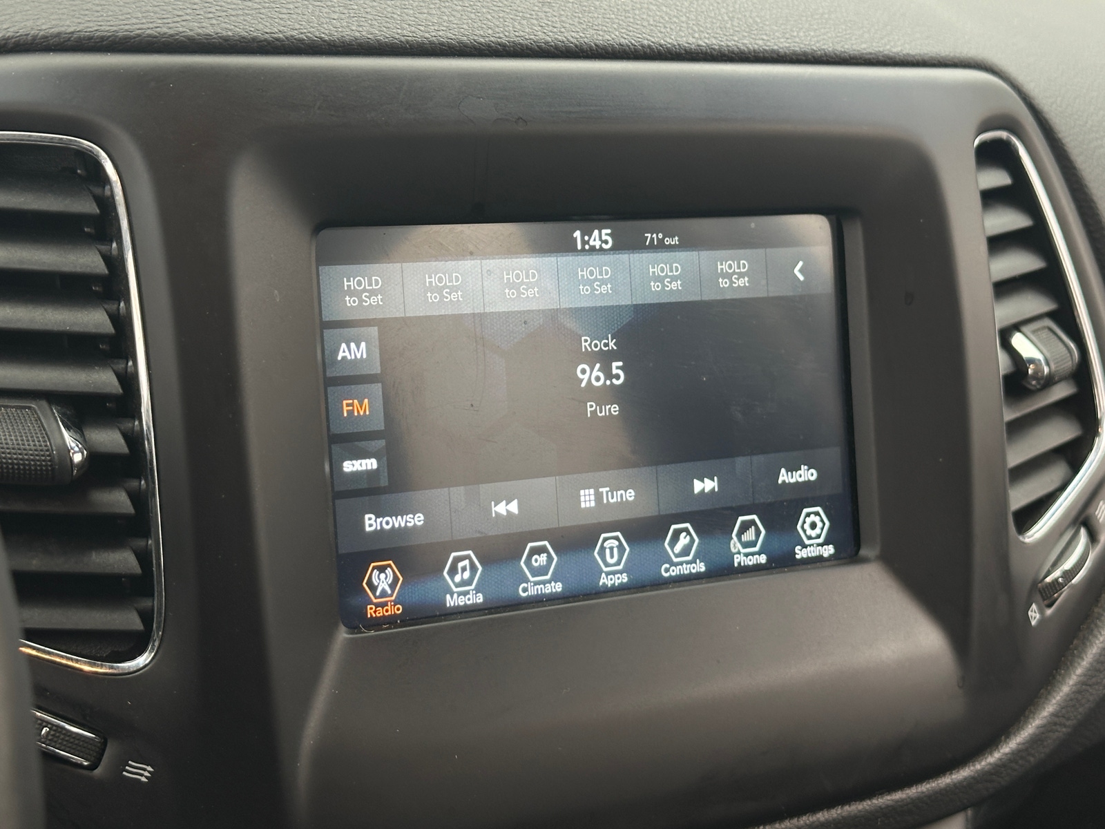 Thumbnail: 2018 Jeep Compass - 4