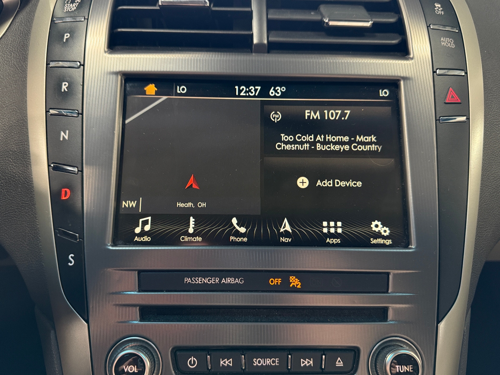 Thumbnail: 2017 Lincoln MKZ - 3
