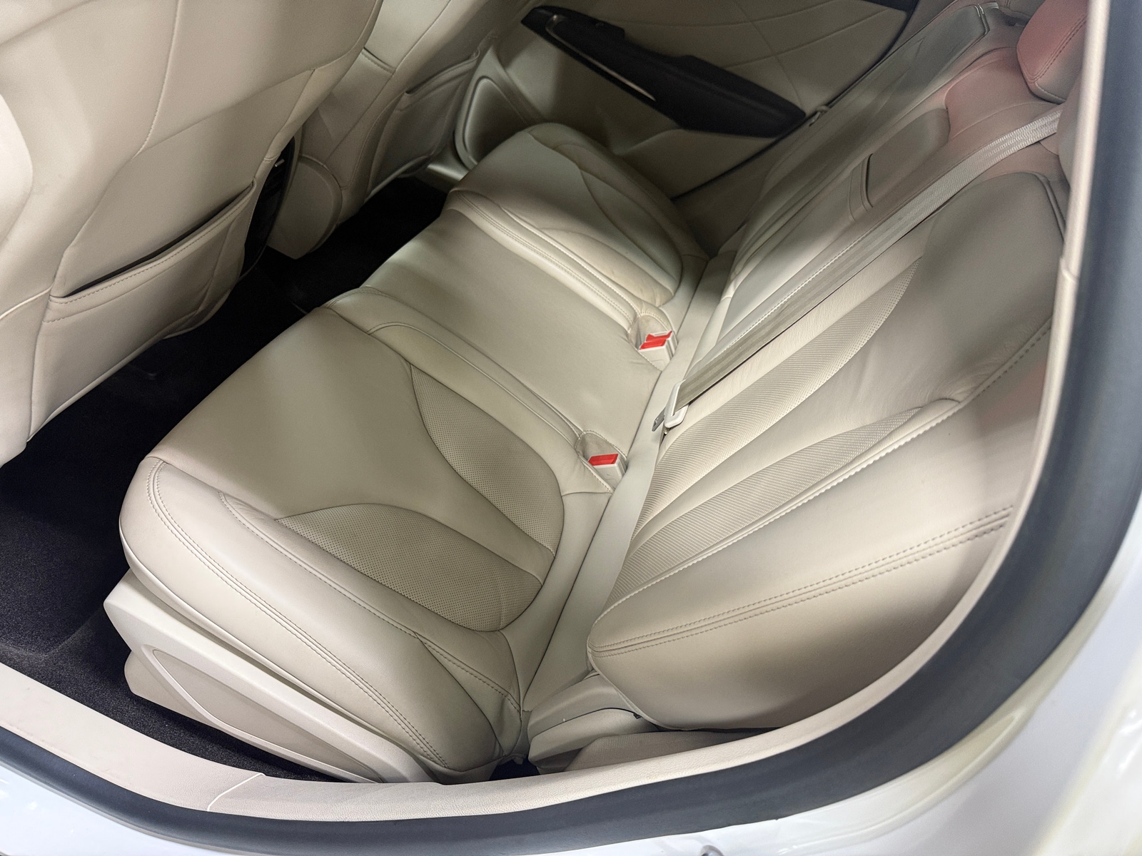 Thumbnail: 2017 Lincoln MKC - 5