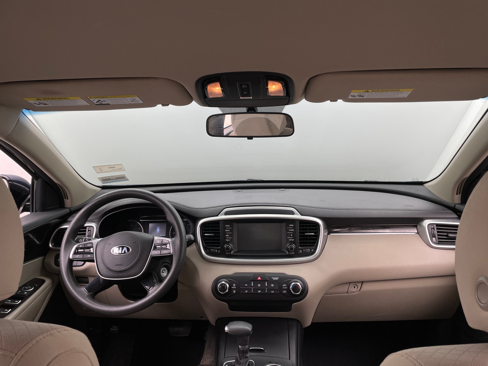Thumbnail: 2019 Kia Sorento - 3