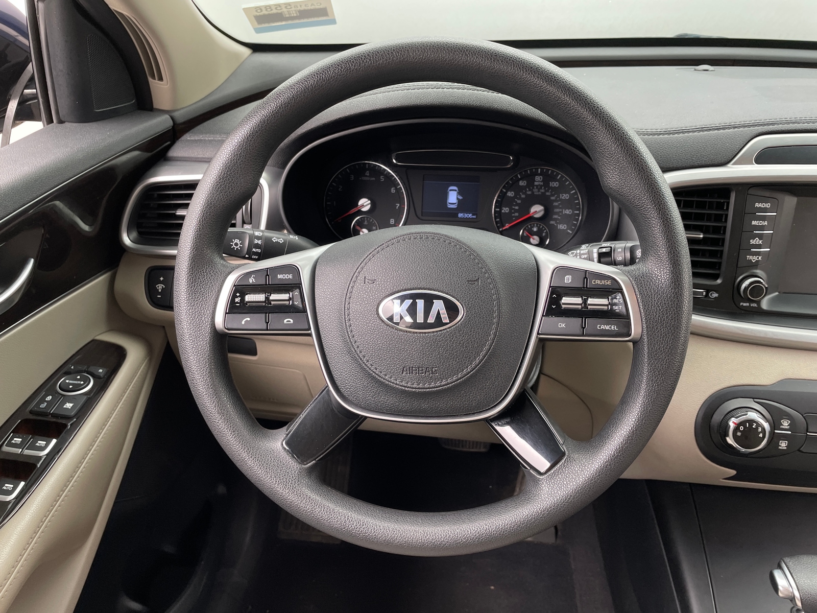 Thumbnail: 2019 Kia Sorento - 5
