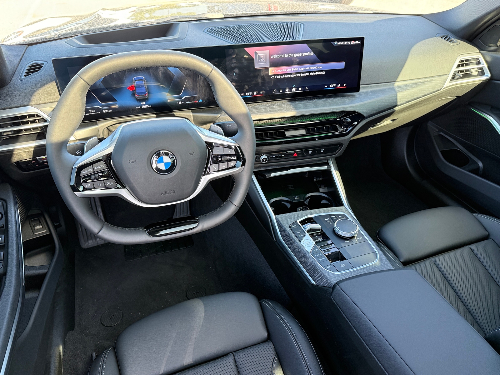 Thumbnail: 2025 BMW 3 Series - 2