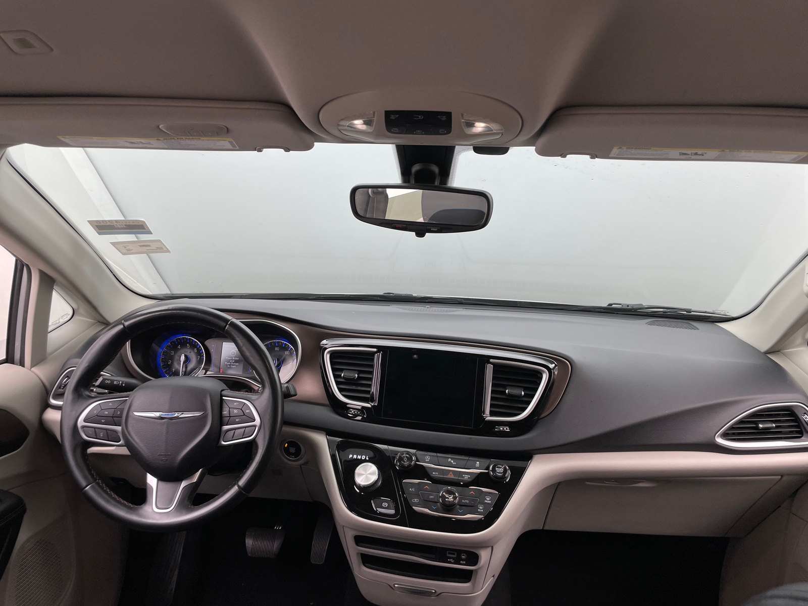 Thumbnail: 2018 Chrysler Pacifica - 2