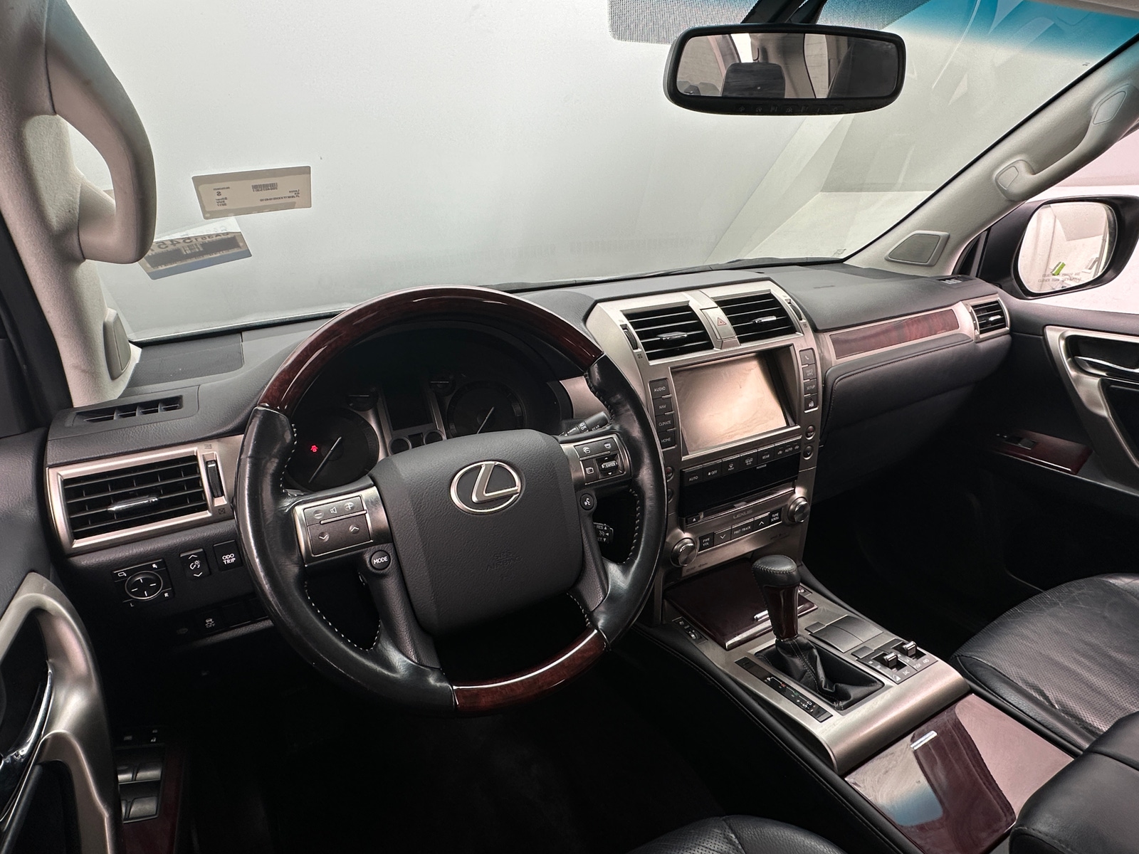 Thumbnail: 2017 Lexus GX - 2