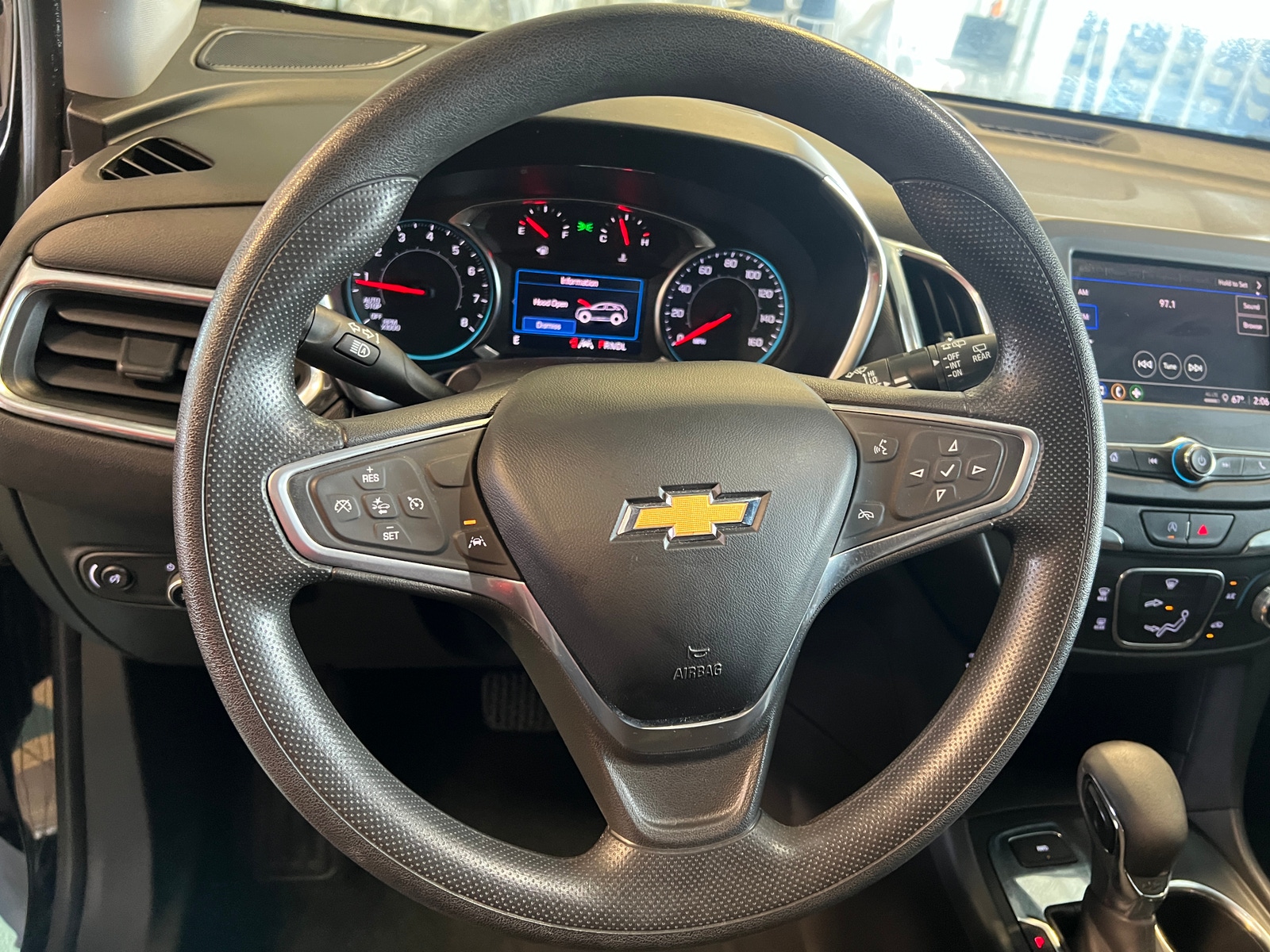 Thumbnail: 2022 Chevrolet Equinox - 5