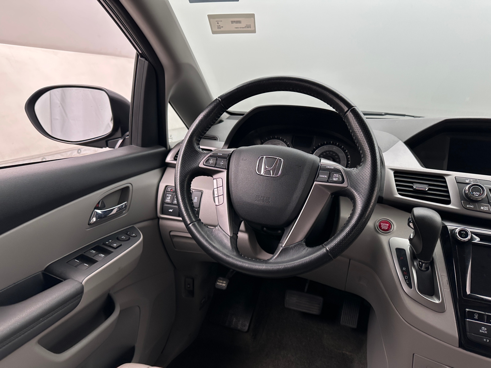 Thumbnail: 2015 Honda Odyssey - 4