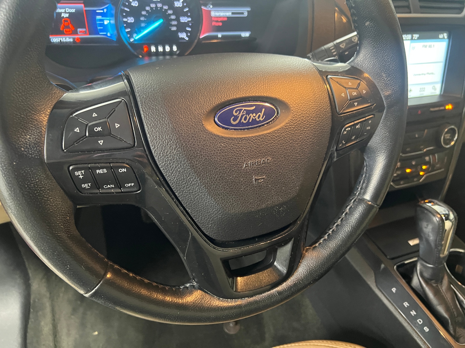 Thumbnail: 2017 Ford Explorer - 5