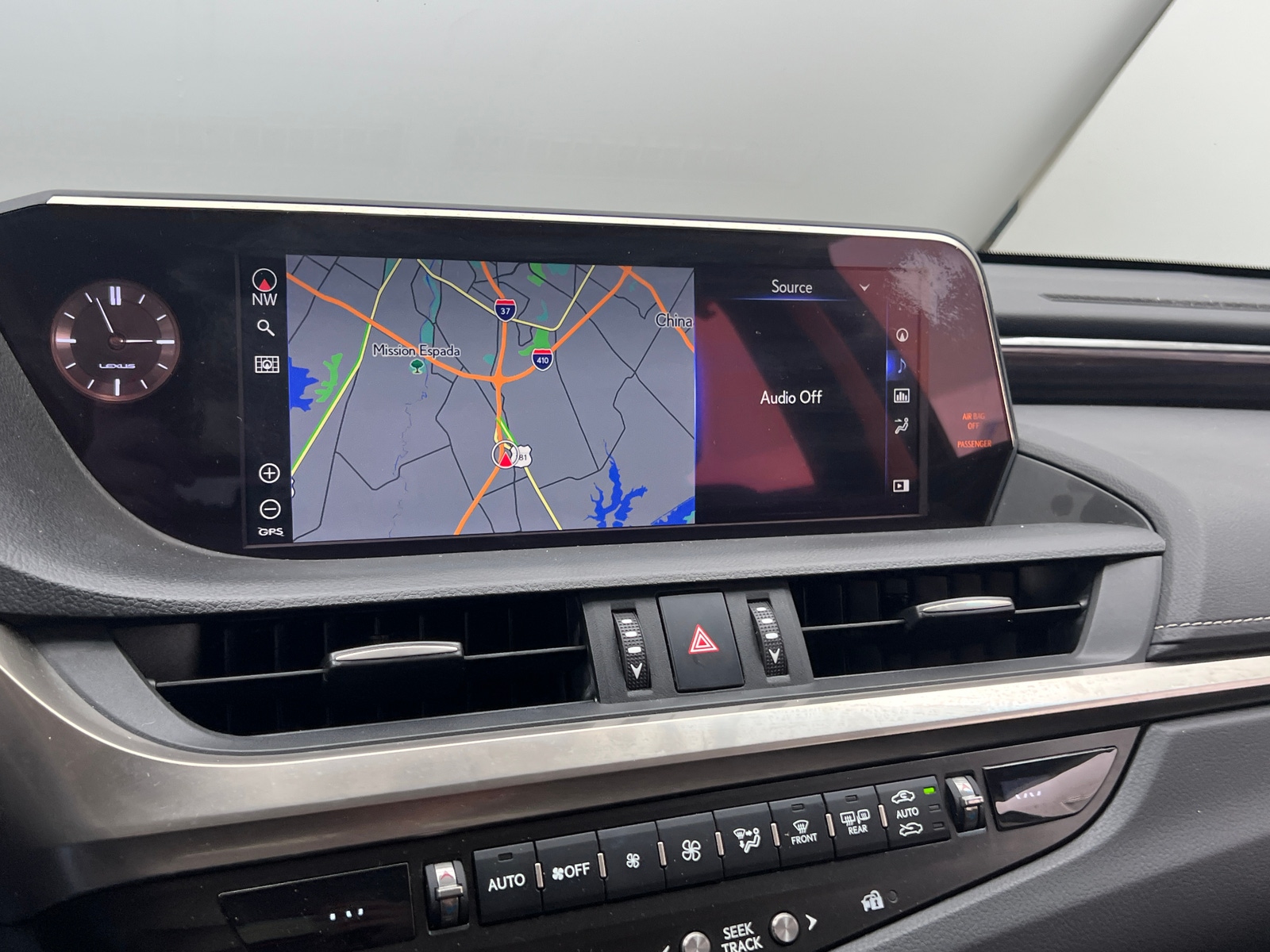 Thumbnail: 2020 Lexus ES - 3