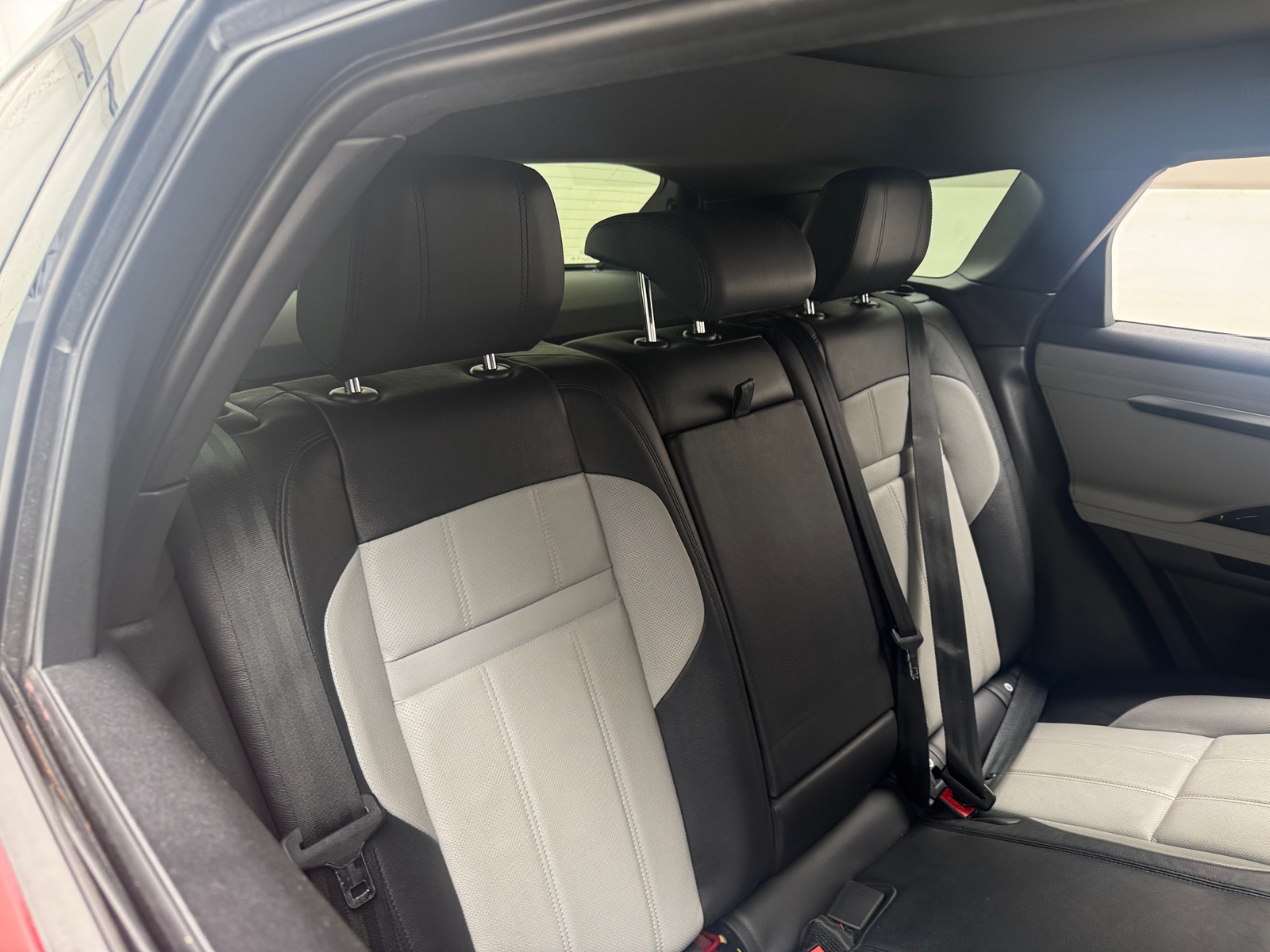 Thumbnail: 2020 Land Rover Range Rover Evoque - 5