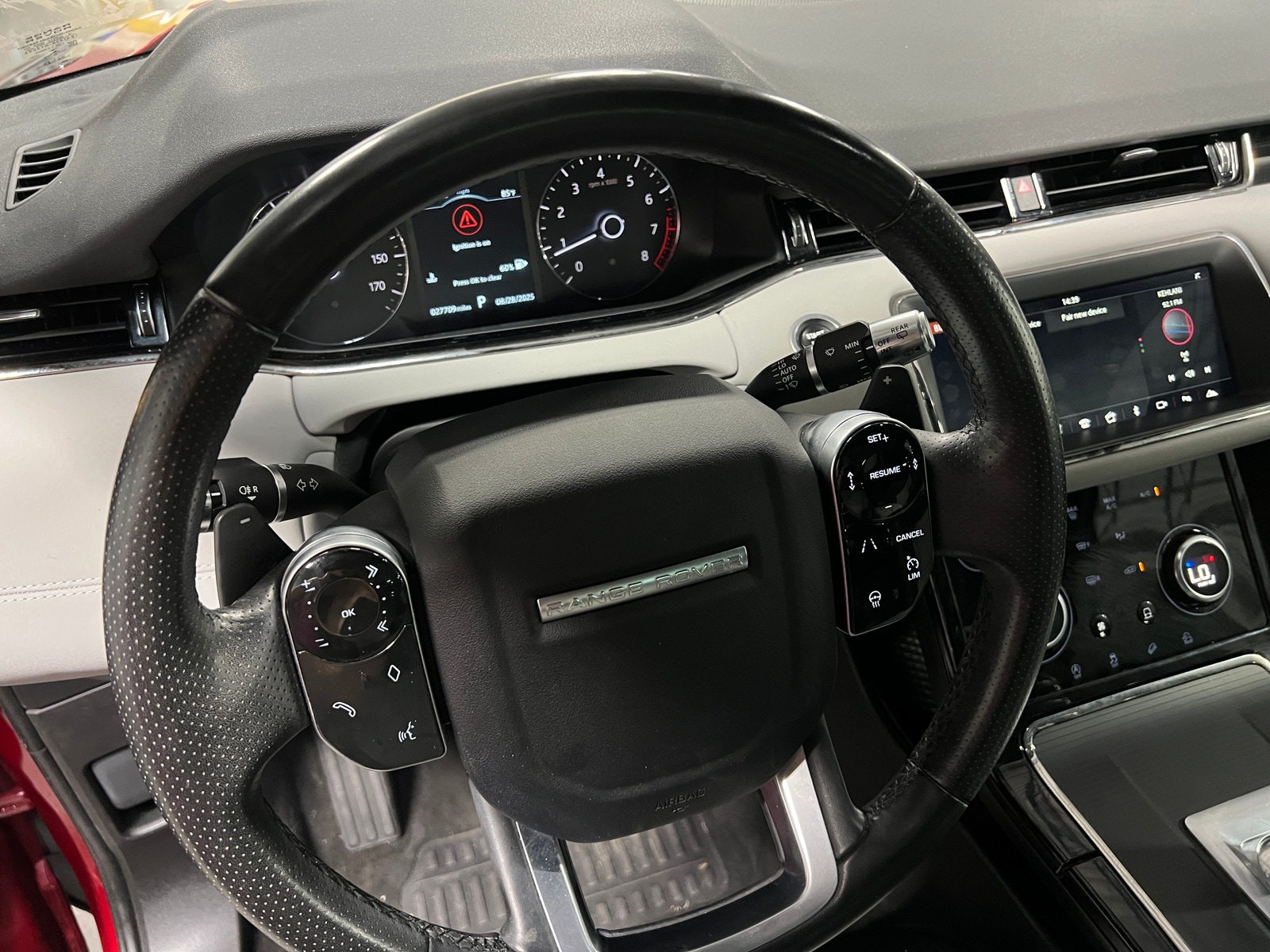 Thumbnail: 2020 Land Rover Range Rover Evoque - 4