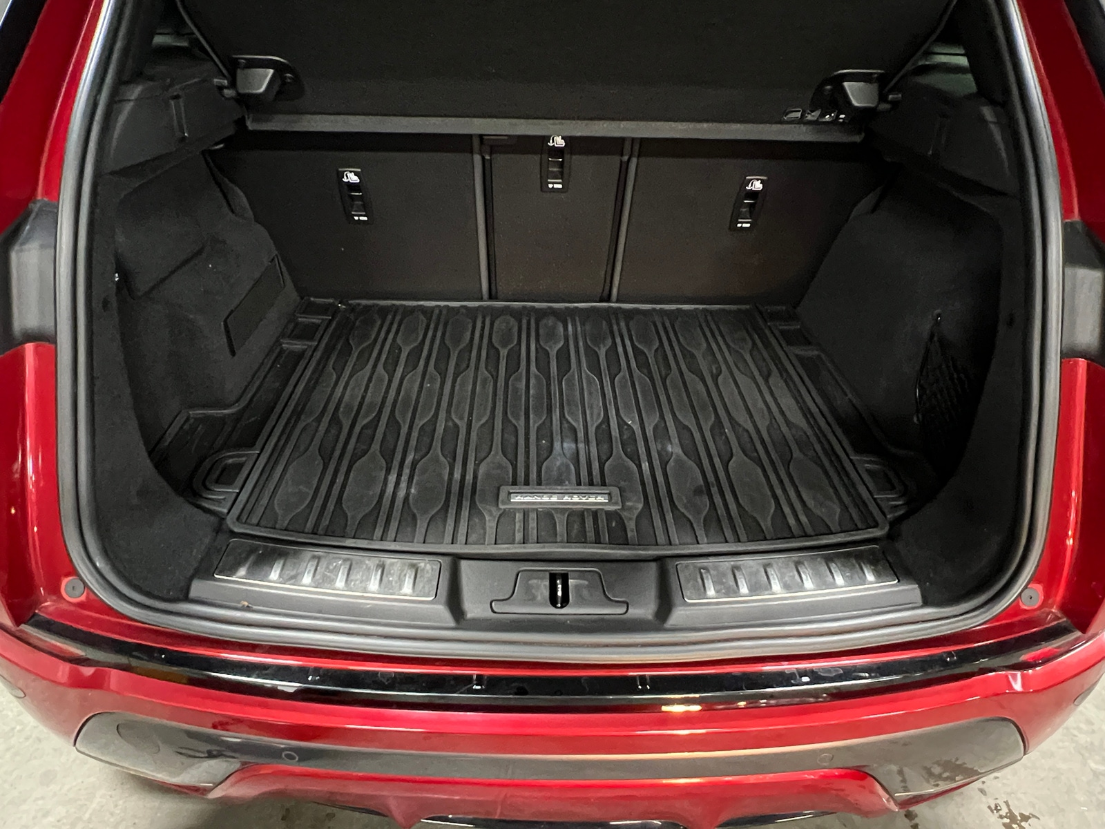 Thumbnail: 2020 Land Rover Range Rover Evoque - 6