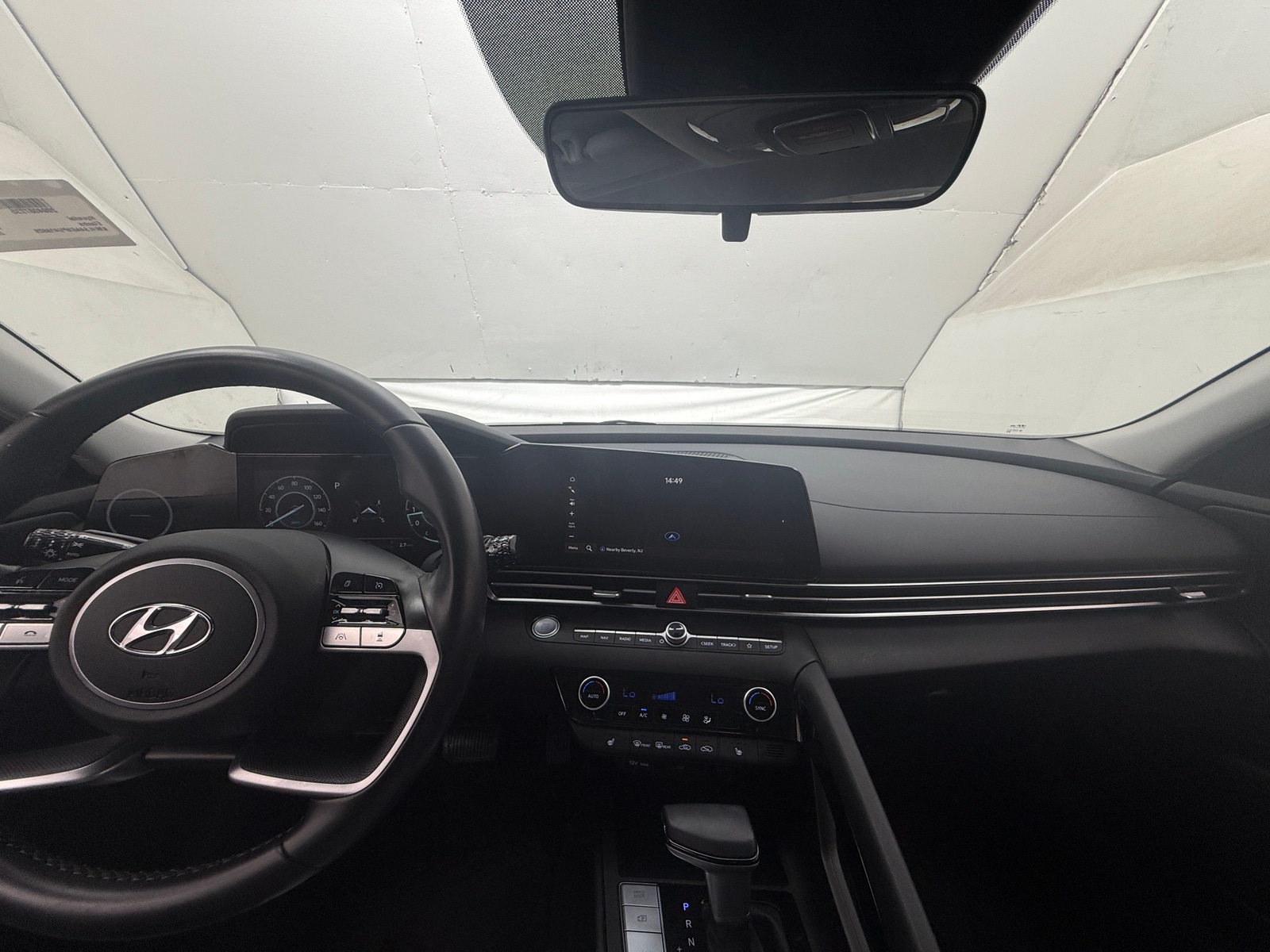 Thumbnail: 2023 Hyundai Elantra - 3