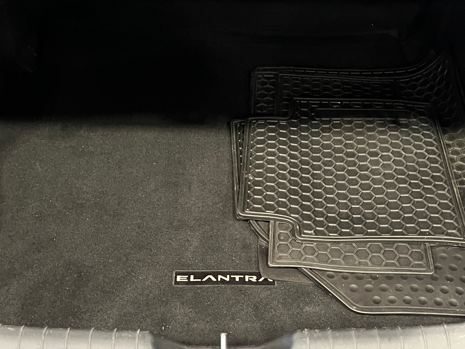 Thumbnail: 2023 Hyundai Elantra - 7