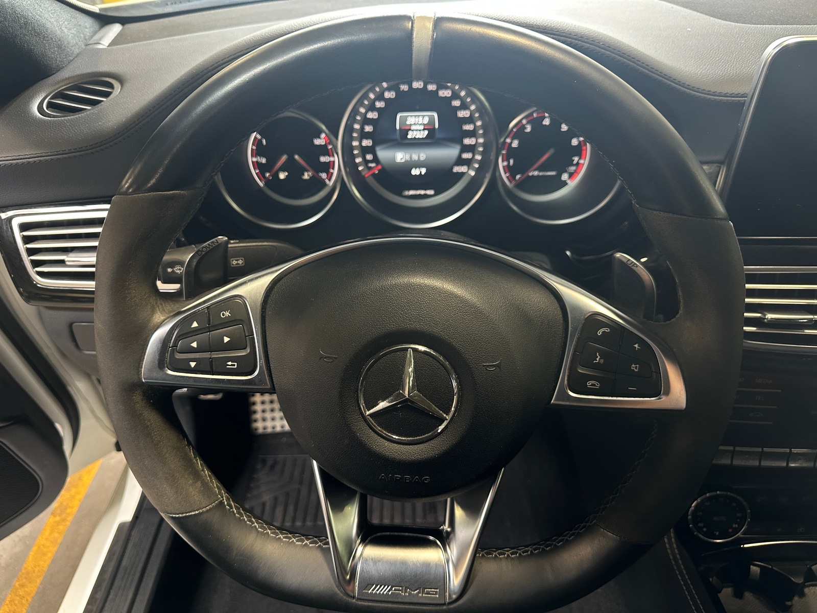 Thumbnail: 2016 Mercedes-Benz CLS - 3