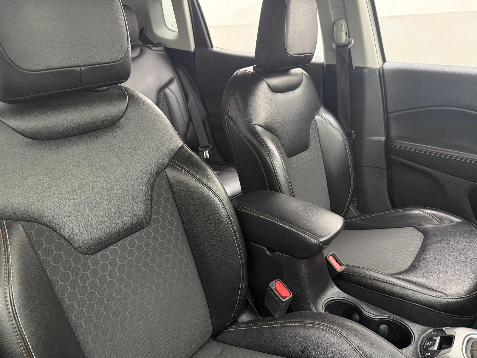 Thumbnail: 2018 Jeep Compass - 2