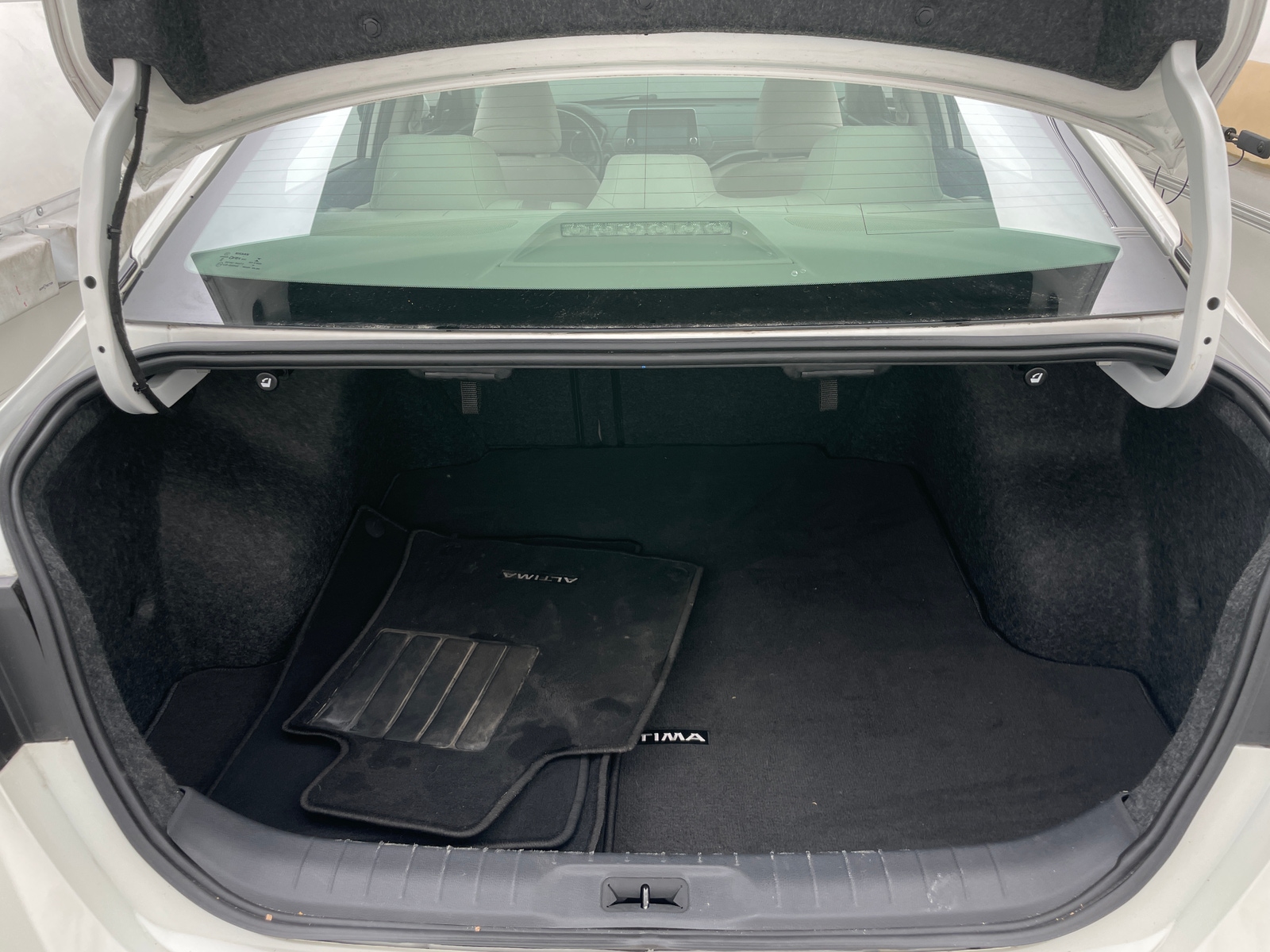 Thumbnail: 2019 Nissan Altima - 6