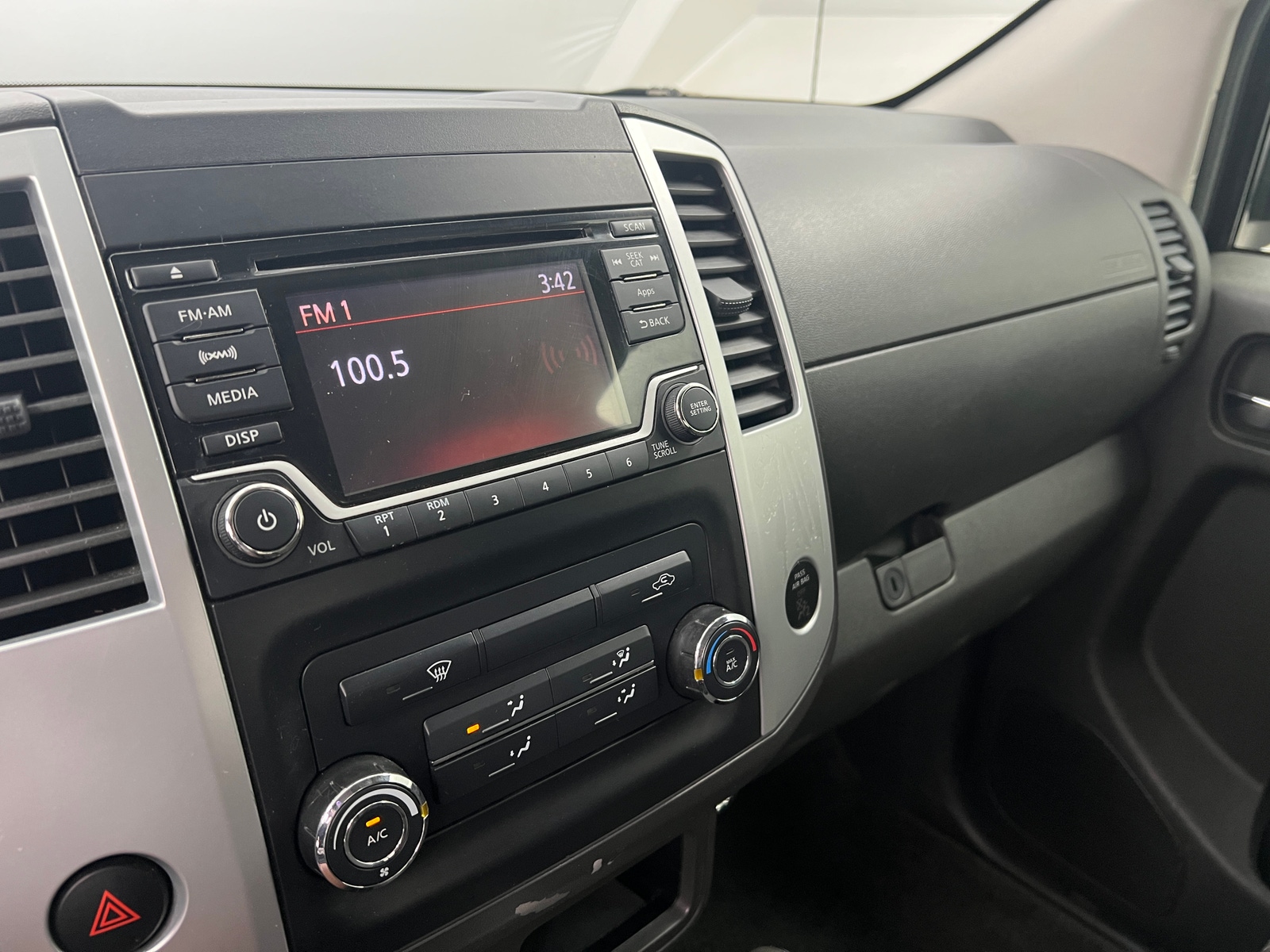 Thumbnail: 2015 Nissan Frontier - 3