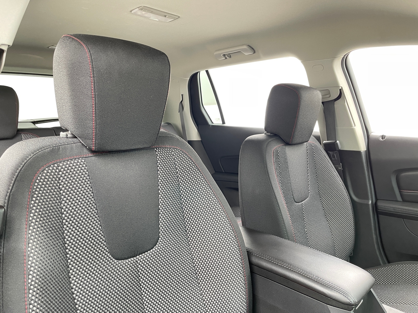 Thumbnail: 2017 GMC Terrain - 2