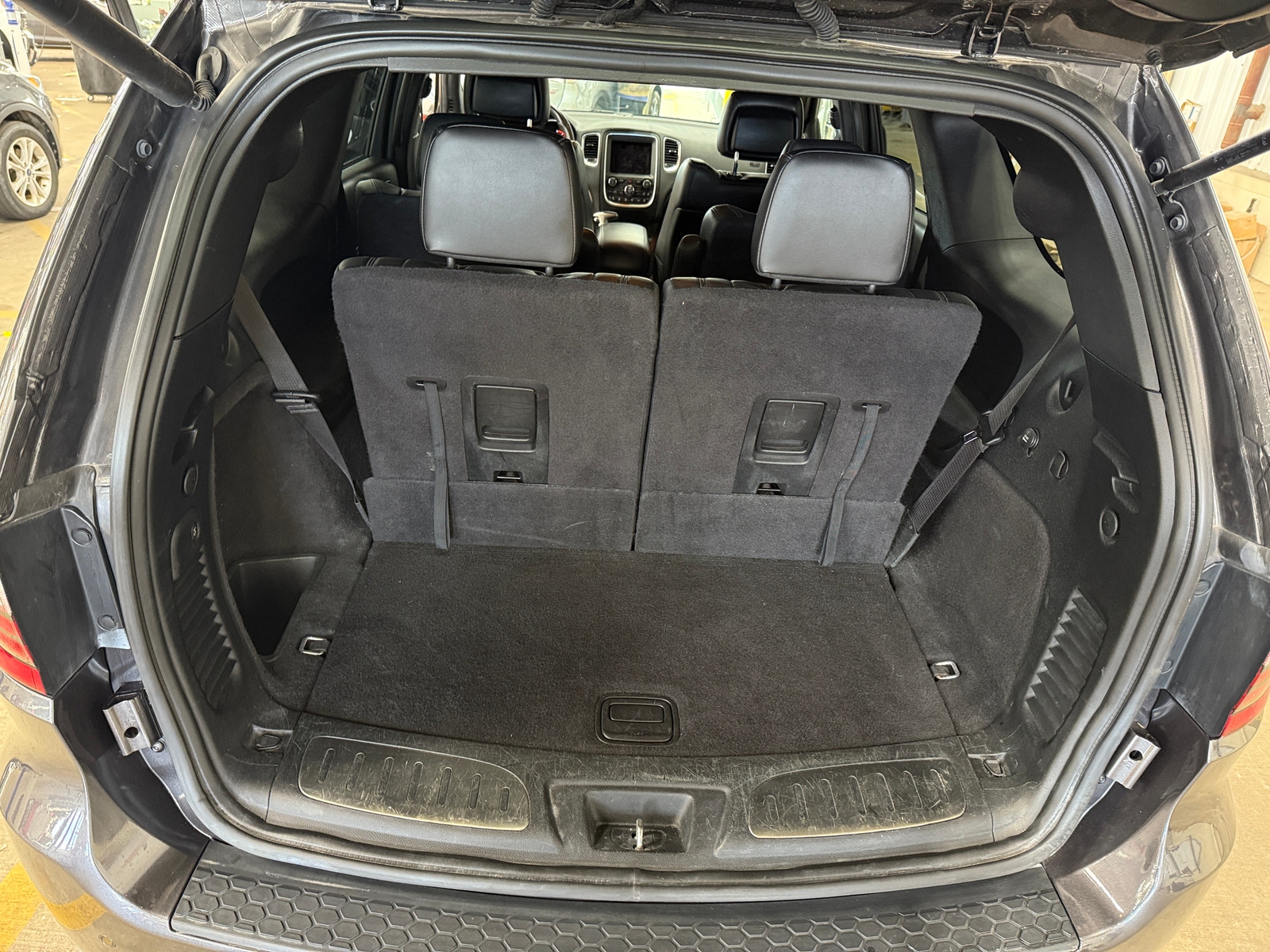 Thumbnail: 2019 Dodge Durango - 6