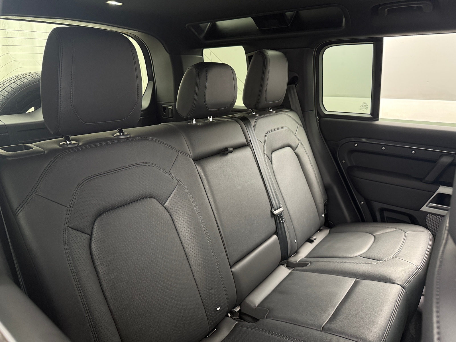 Thumbnail: 2024 Land Rover Defender - 5