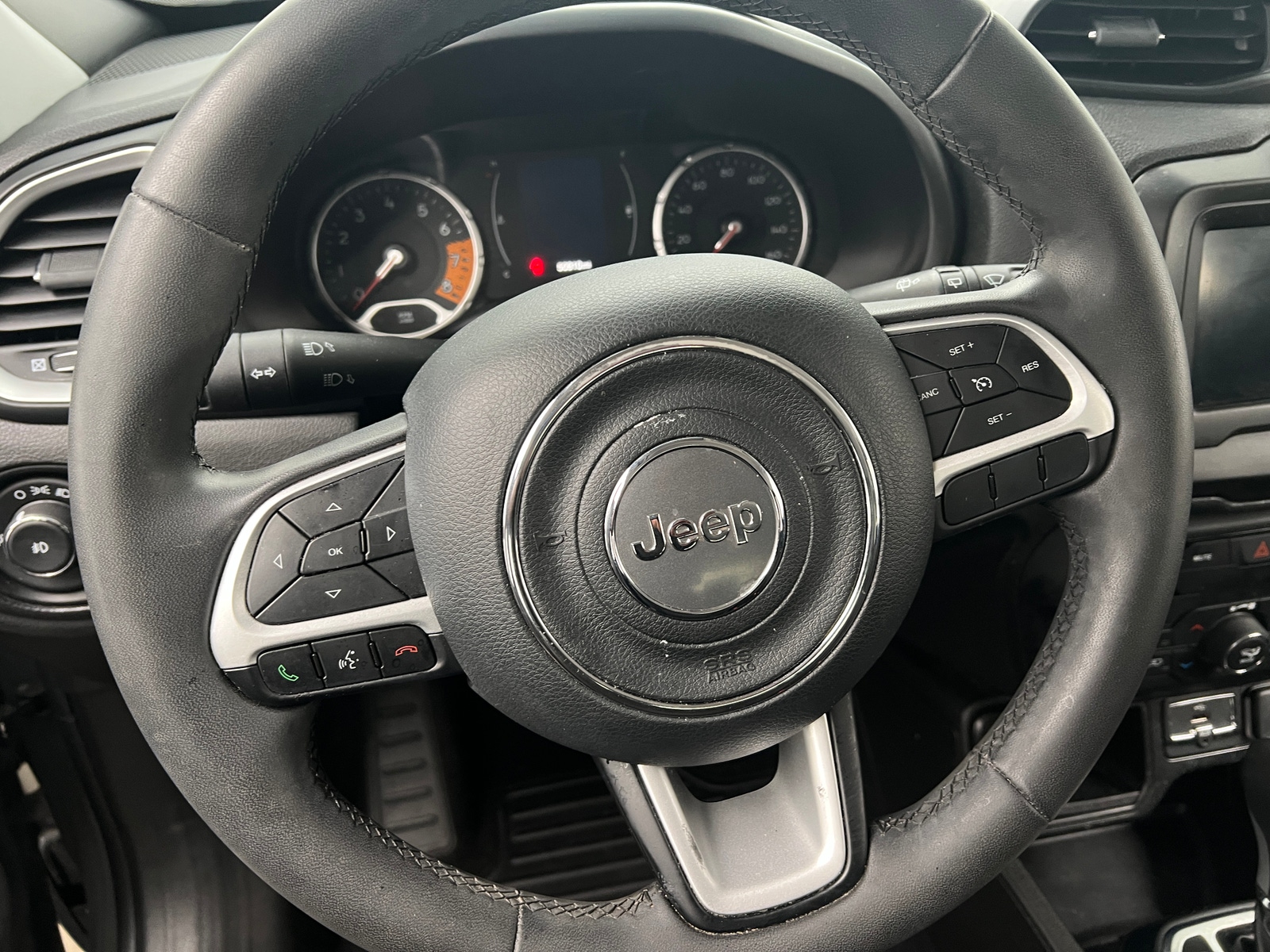 Thumbnail: 2020 Jeep Renegade - 5