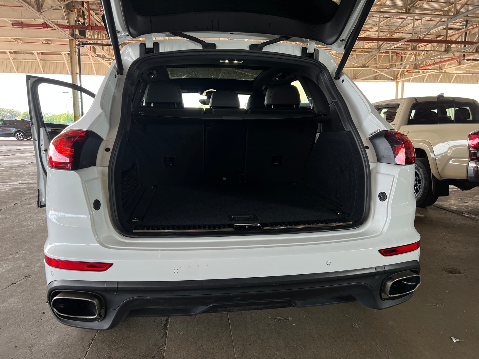 Thumbnail: 2018 Porsche Cayenne - 6