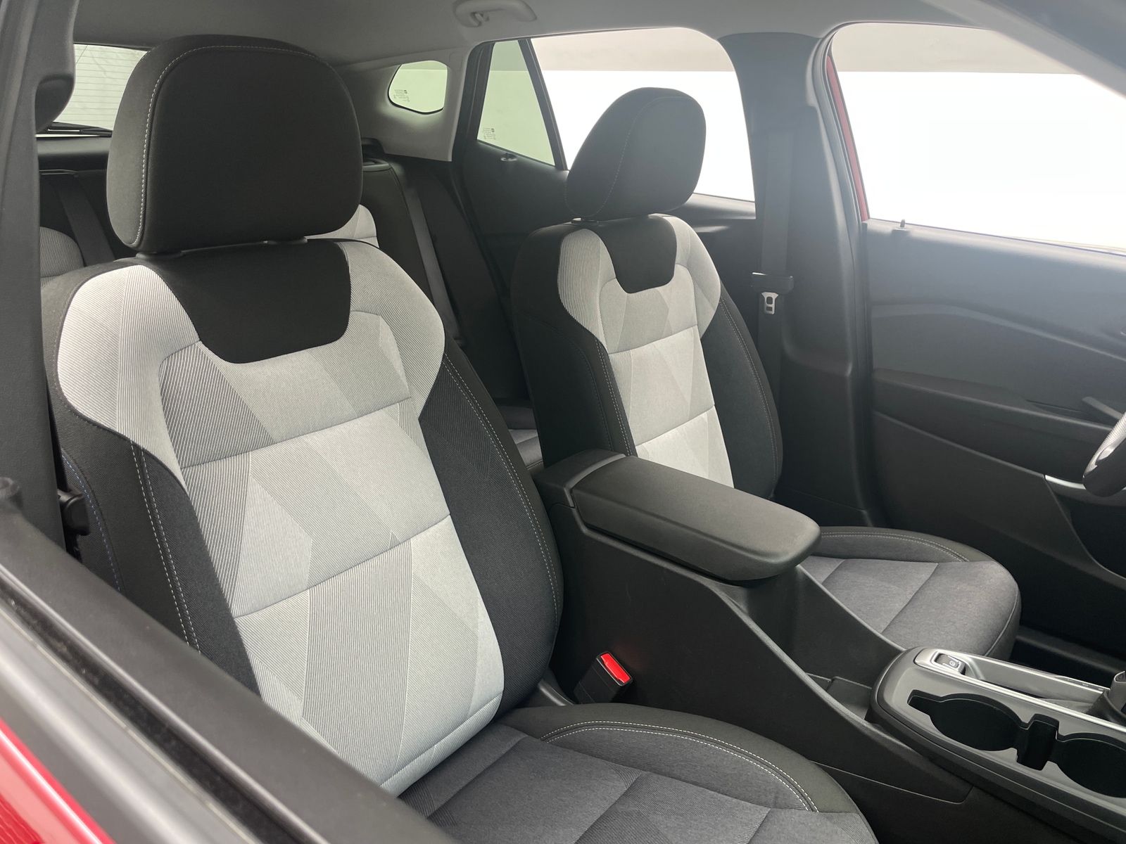 Thumbnail: 2025 Chevrolet Trax - 2