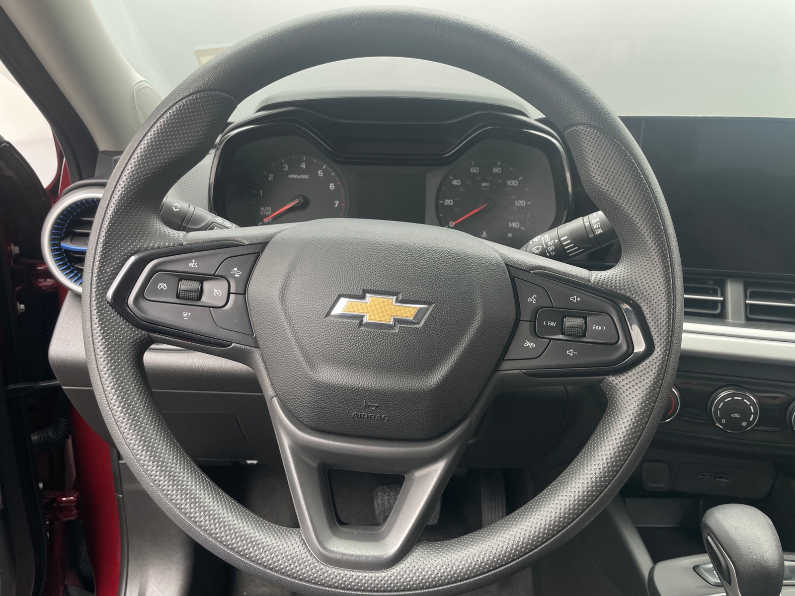 Thumbnail: 2025 Chevrolet Trax - 5
