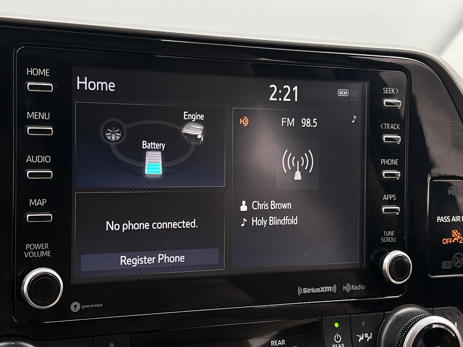 Thumbnail: 2021 Toyota Highlander - 3