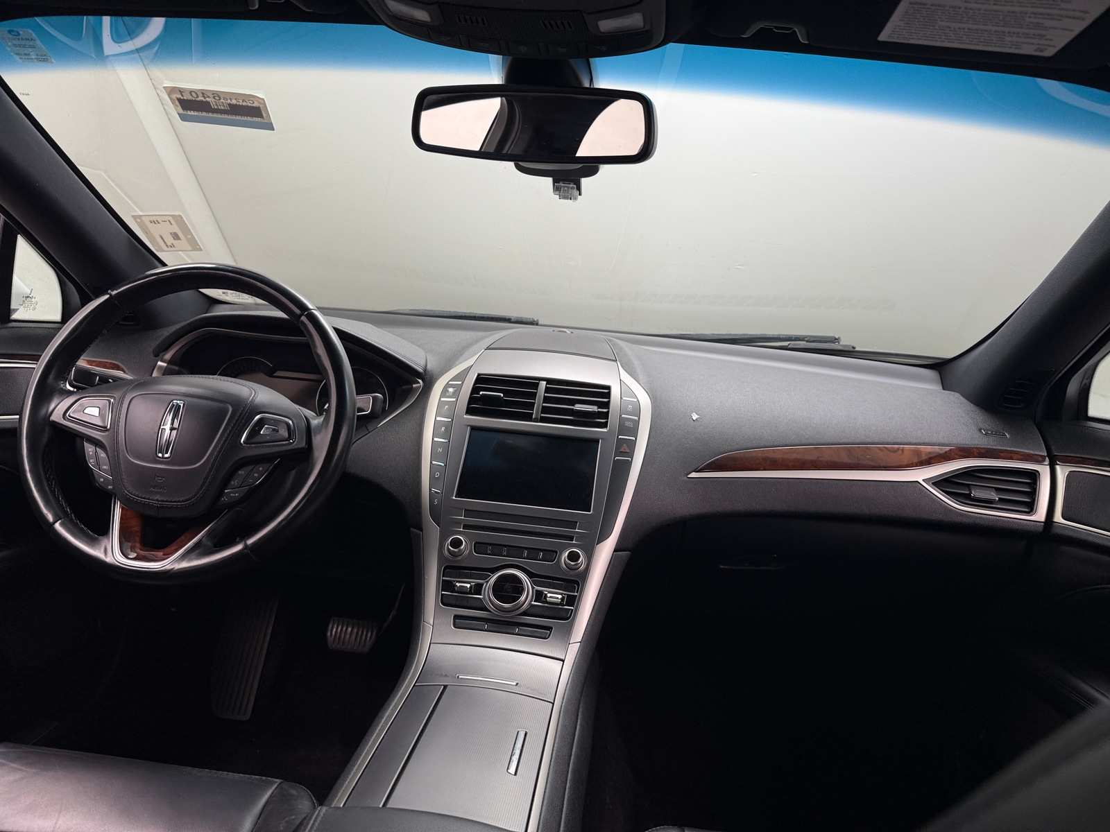Thumbnail: 2017 Lincoln MKZ - 2