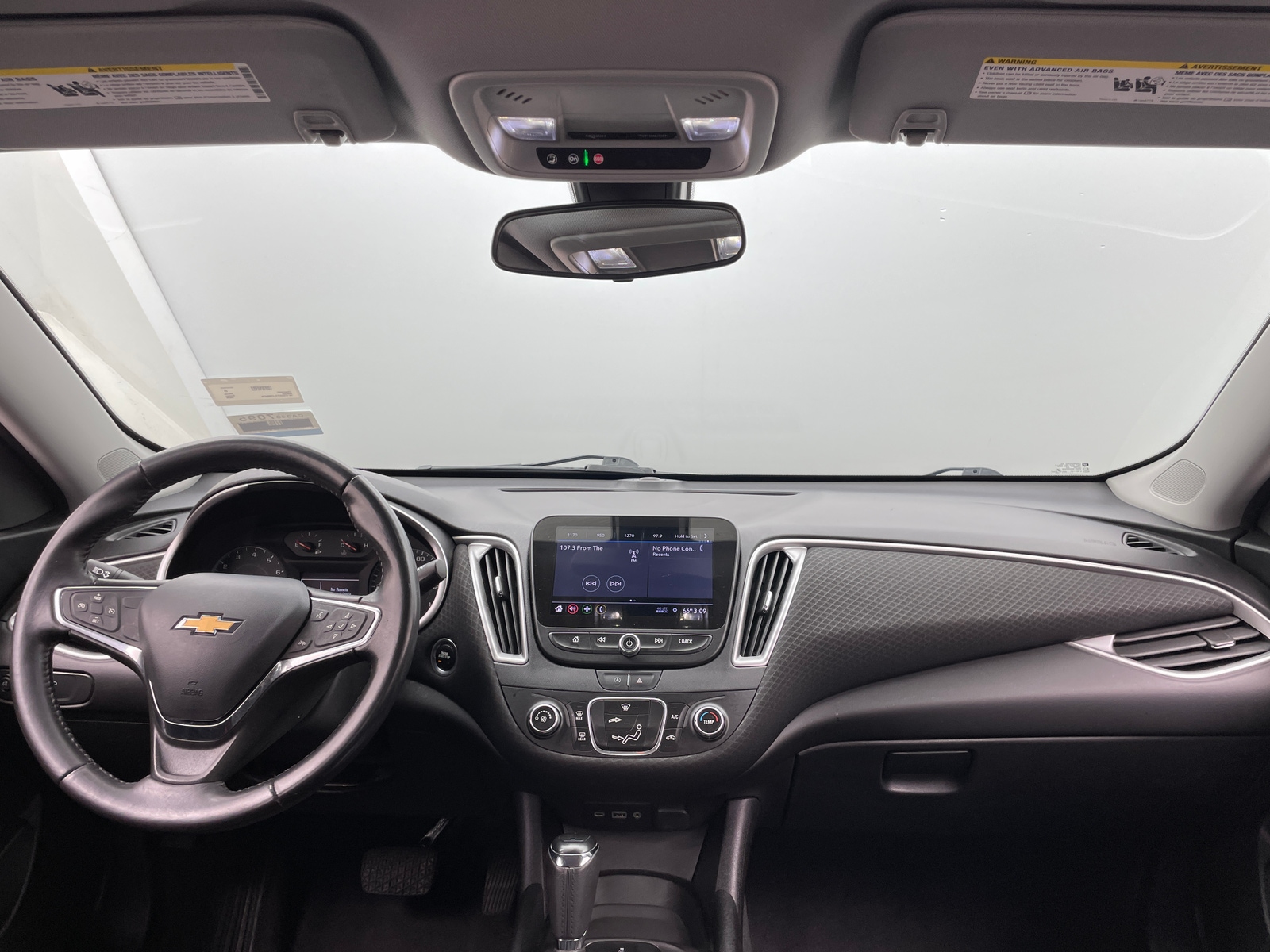 Thumbnail: 2020 Chevrolet Malibu - 3