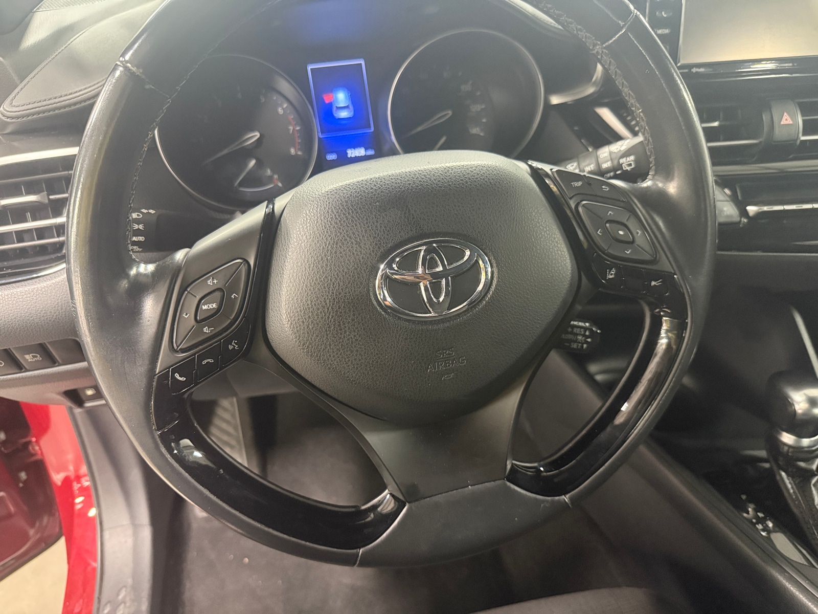 Thumbnail: 2018 Toyota C-HR - 5