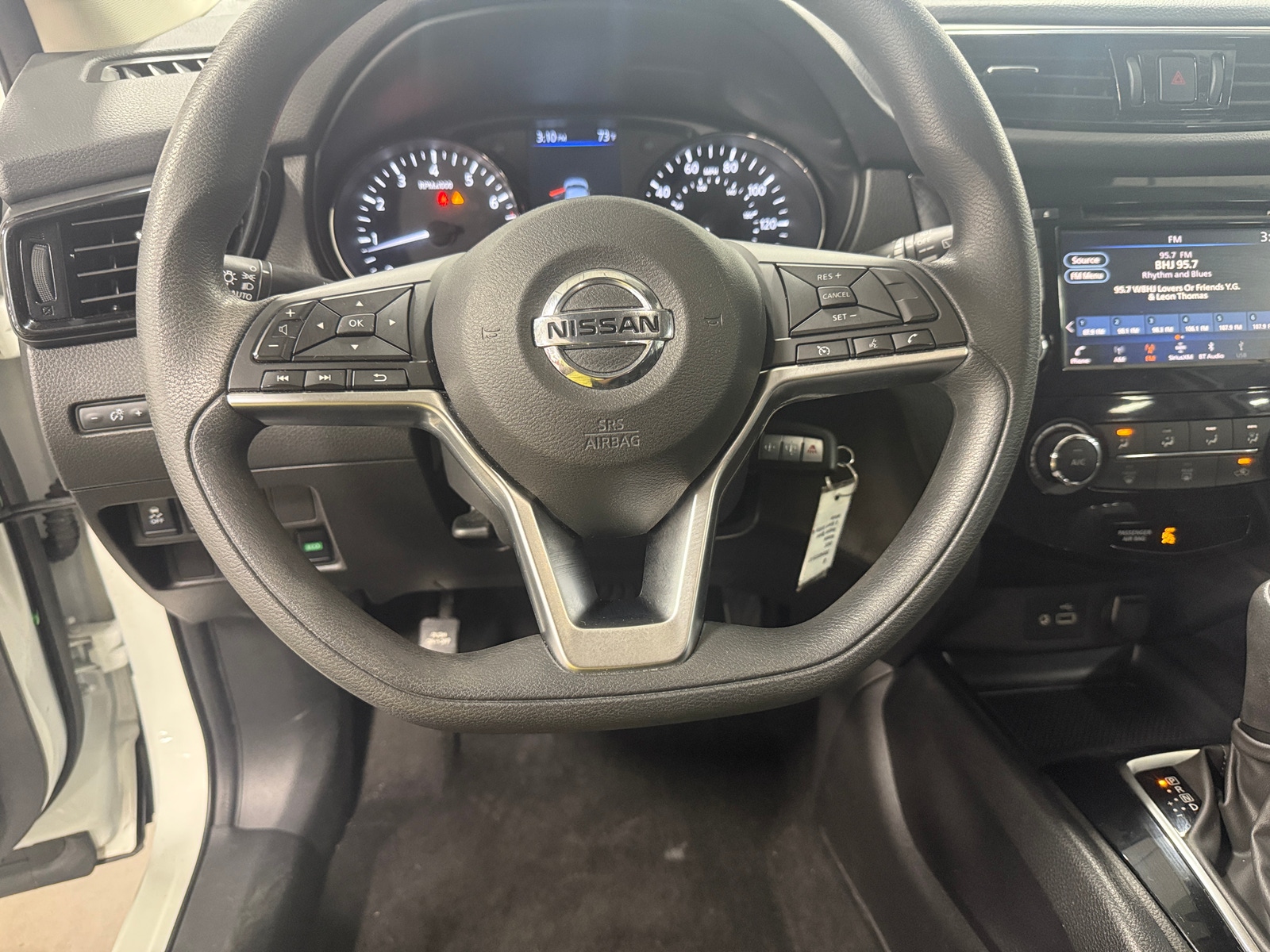 Thumbnail: 2022 Nissan Rogue Sport - 5