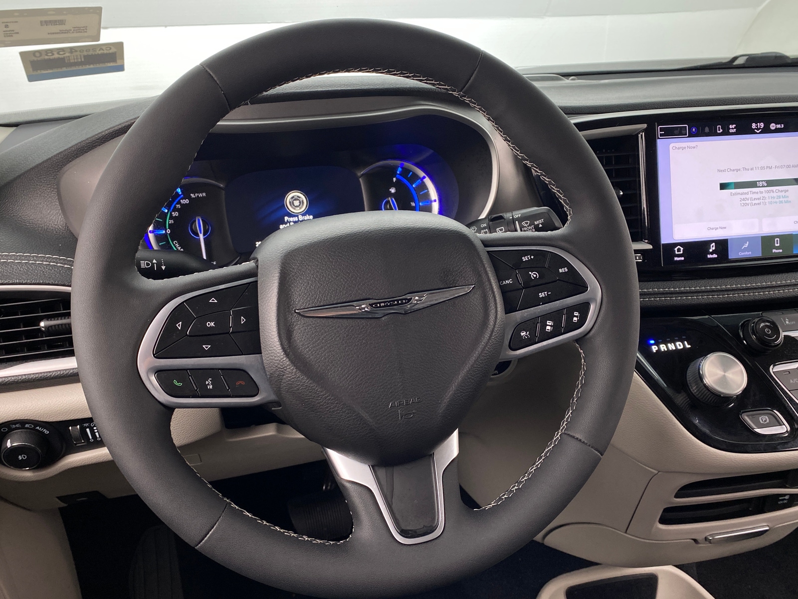 Thumbnail: 2022 Chrysler Pacifica - 4
