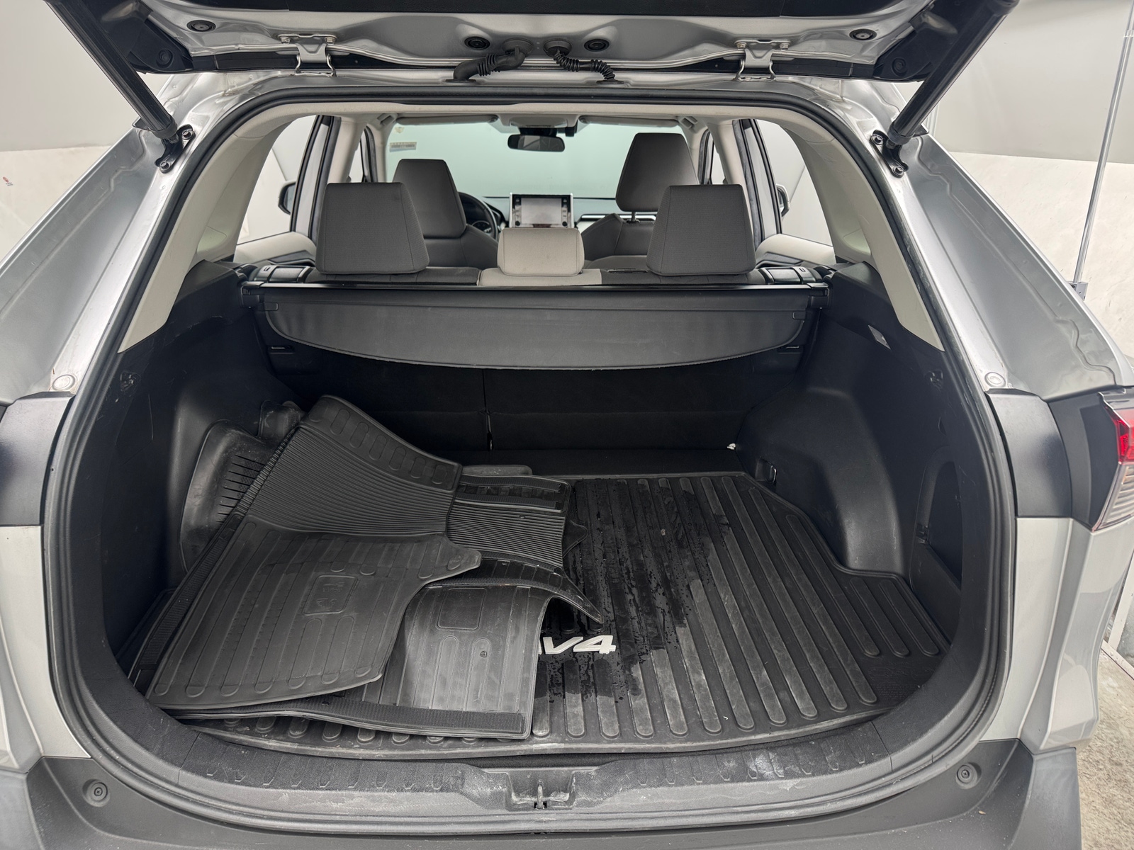 Thumbnail: 2021 Toyota RAV4 - 7