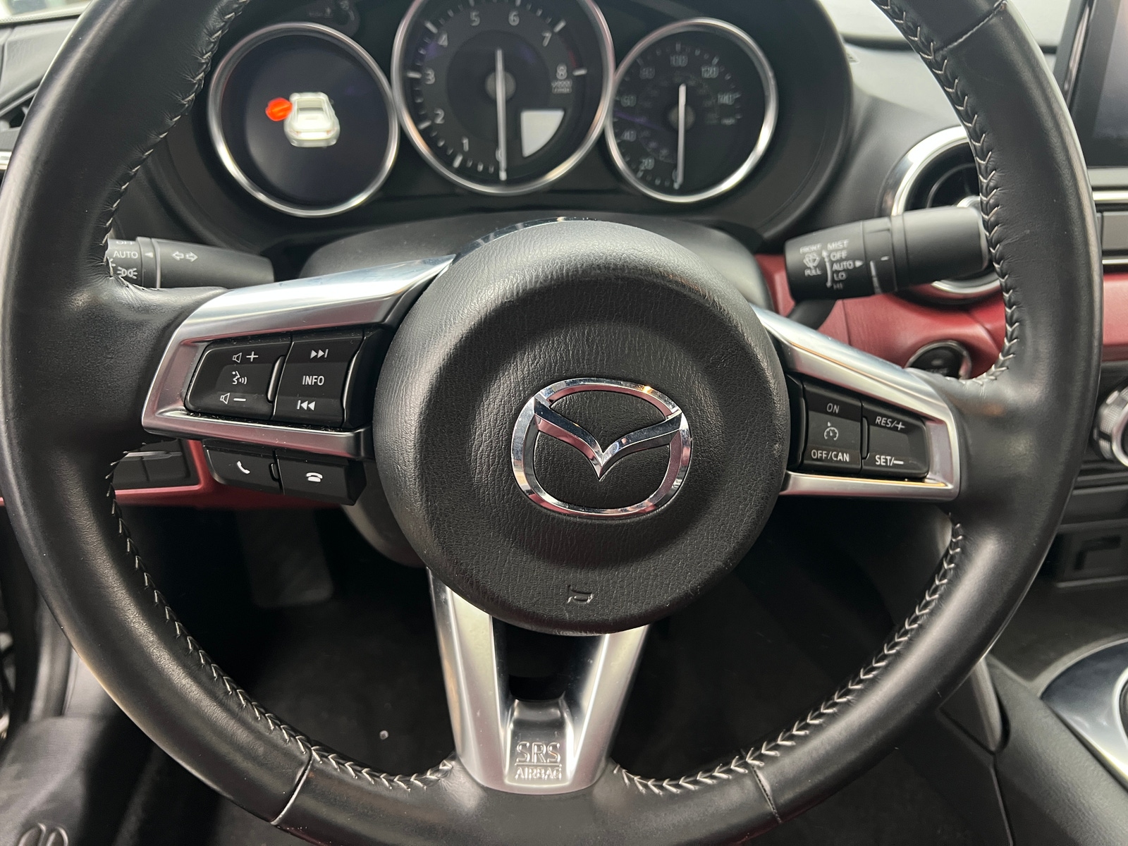 Thumbnail: 2020 Mazda MX-5 Miata - 3