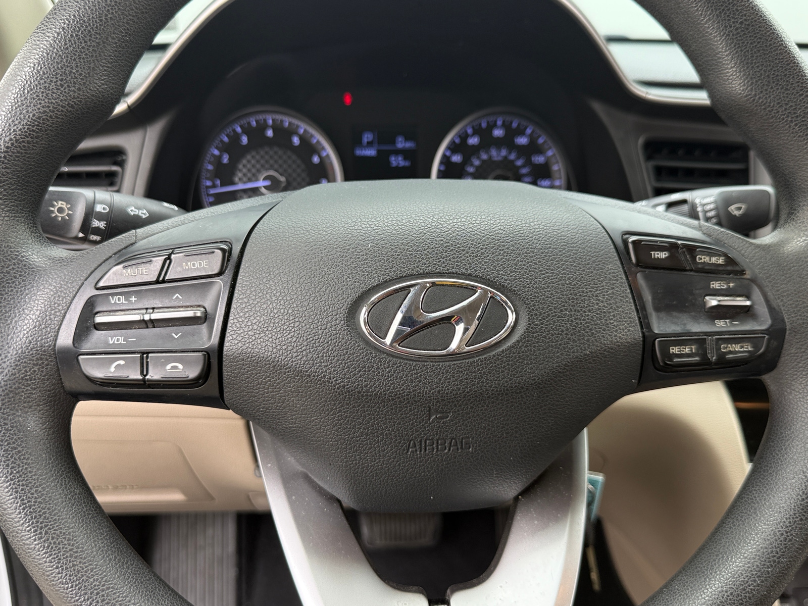 Thumbnail: 2019 Hyundai Elantra - 5