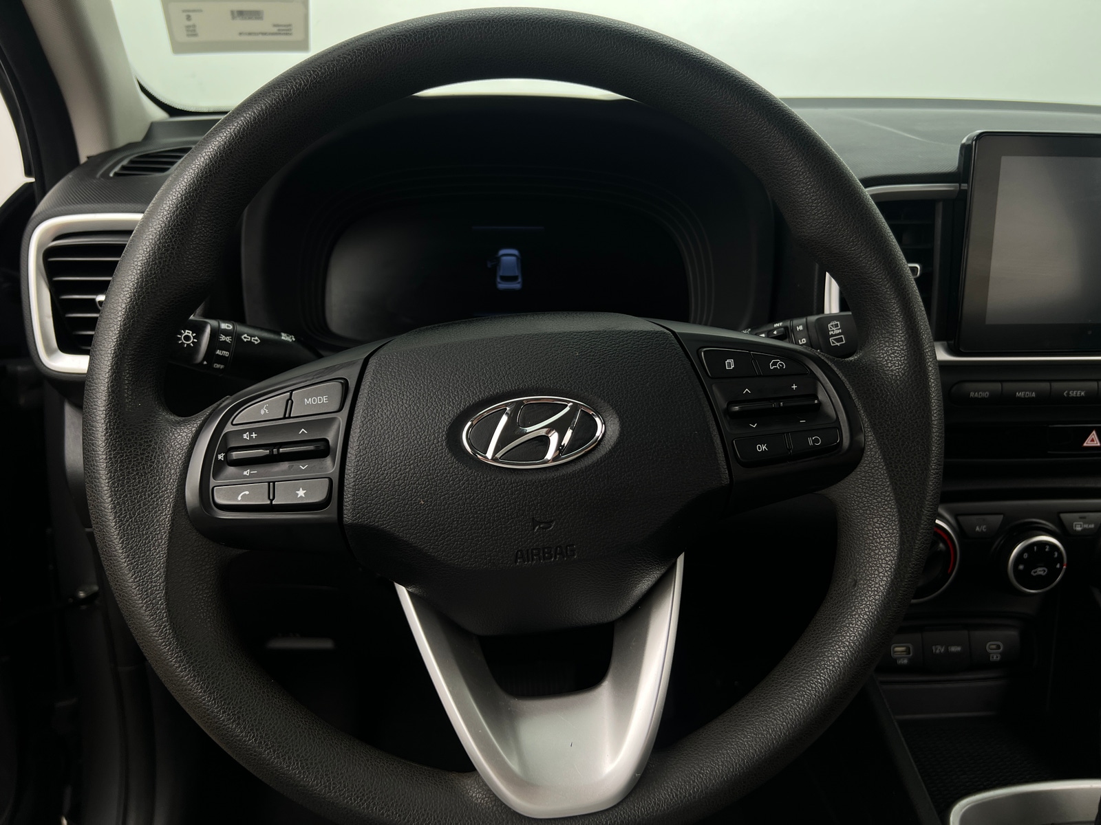 Thumbnail: 2023 Hyundai Venue - 5