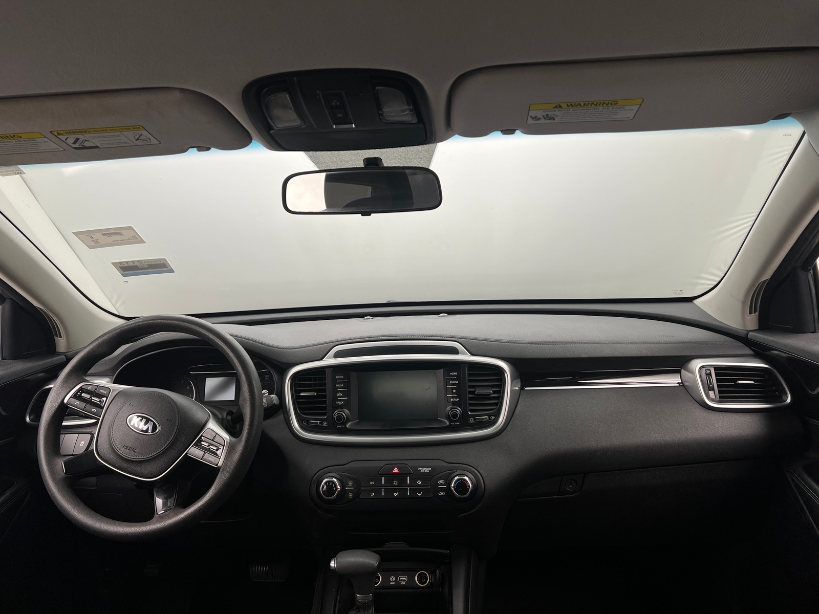 Thumbnail: 2019 Kia Sorento - 3