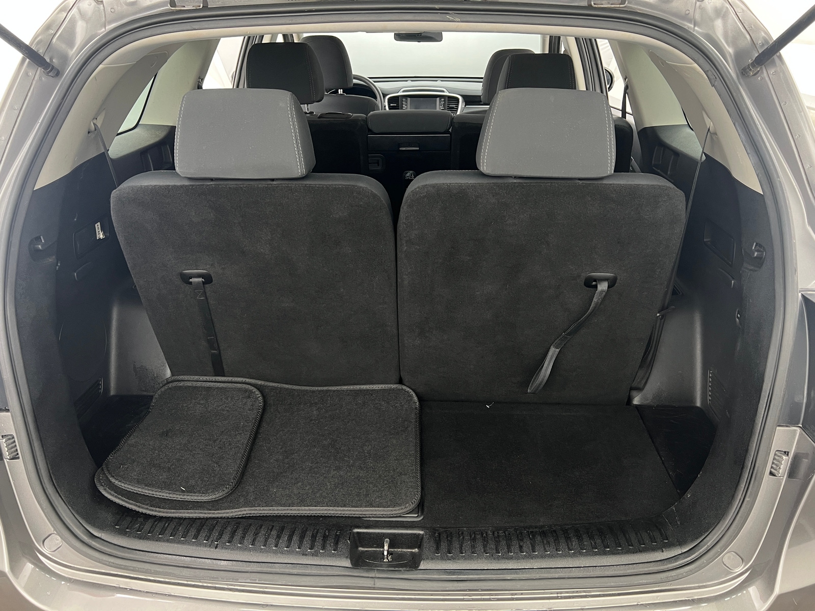 Thumbnail: 2019 Kia Sorento - 7