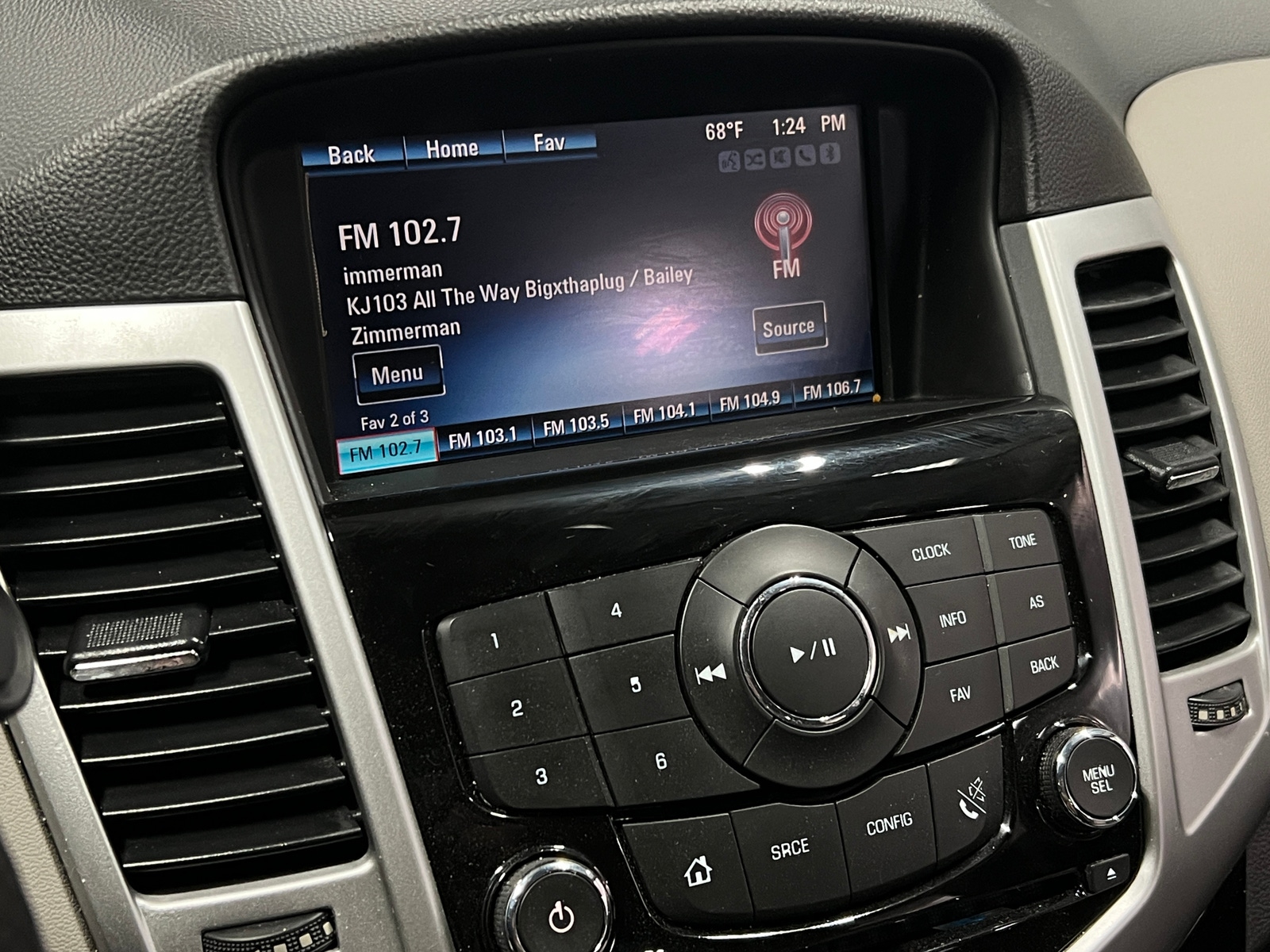 Thumbnail: 2016 Chevrolet Cruze - 4