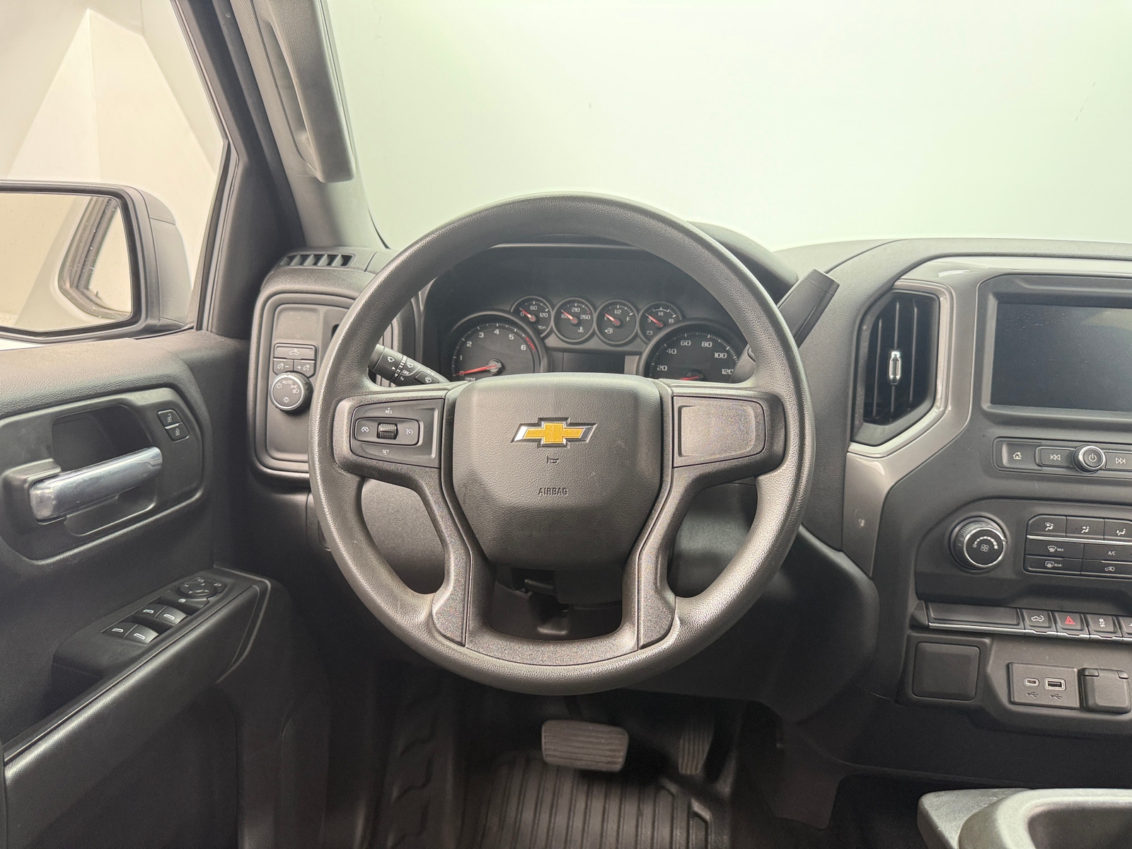 Thumbnail: 2021 Chevrolet Silverado 1500 - 5