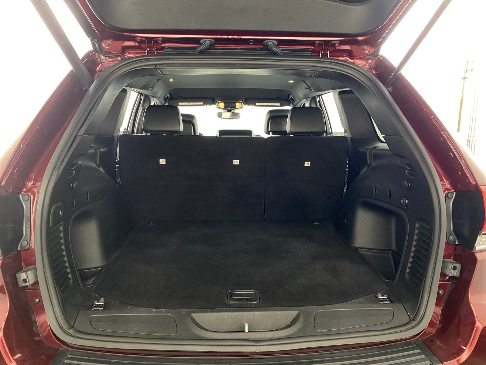 Thumbnail: 2022 Jeep Grand Cherokee - 7
