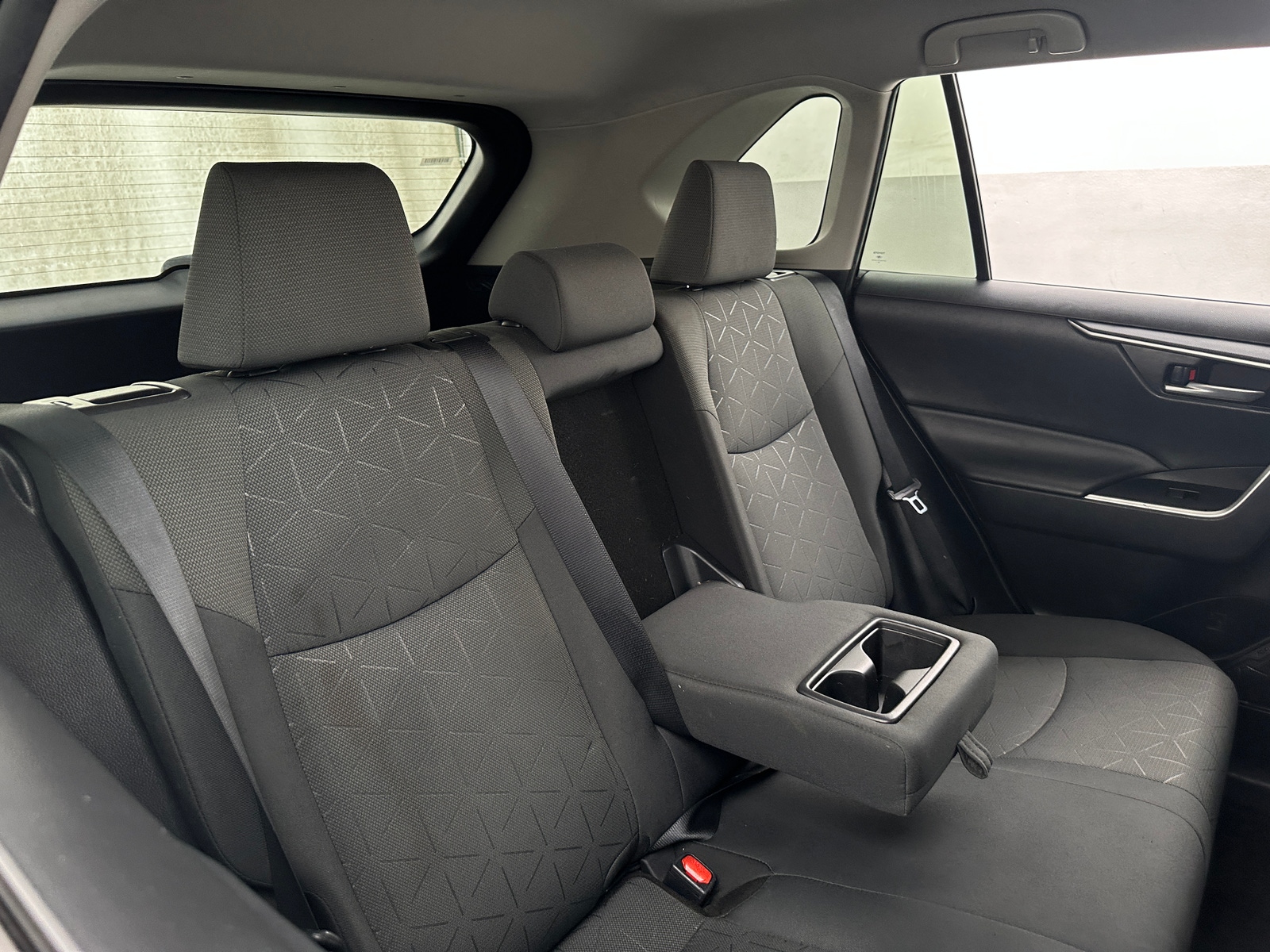 Thumbnail: 2021 Toyota RAV4 - 6